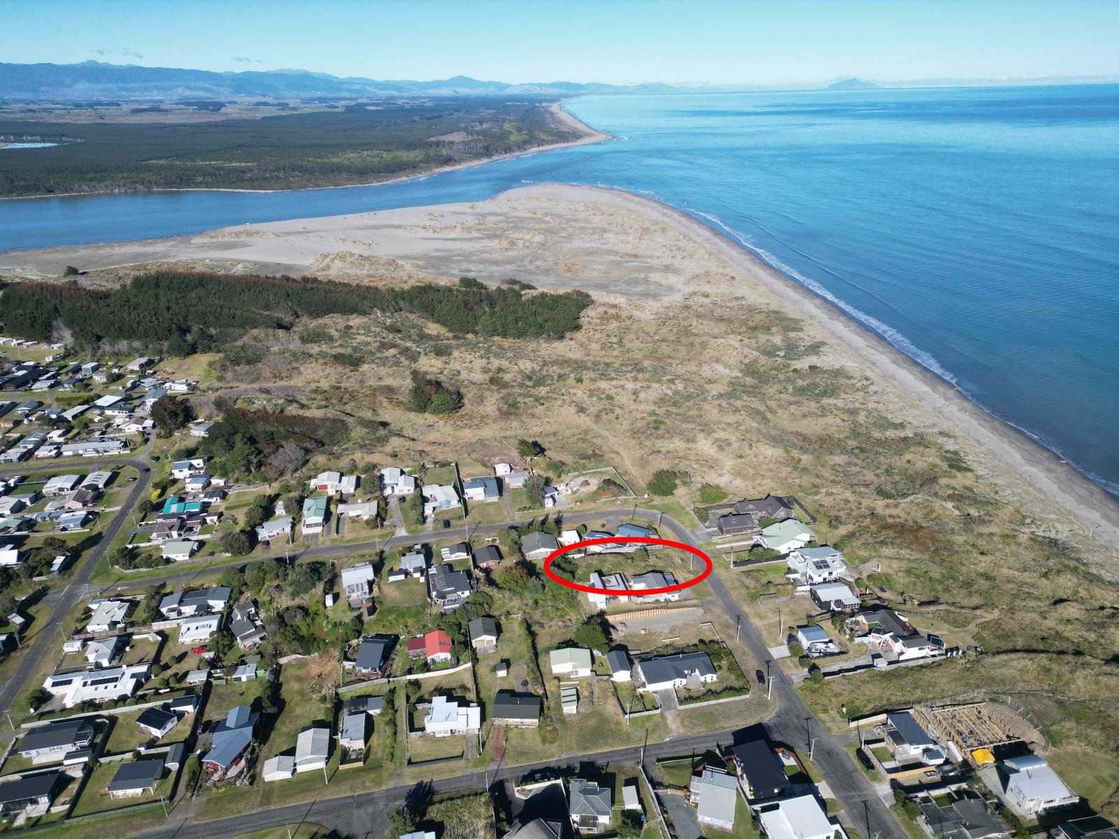37 Marine Parade South, Foxton Beach