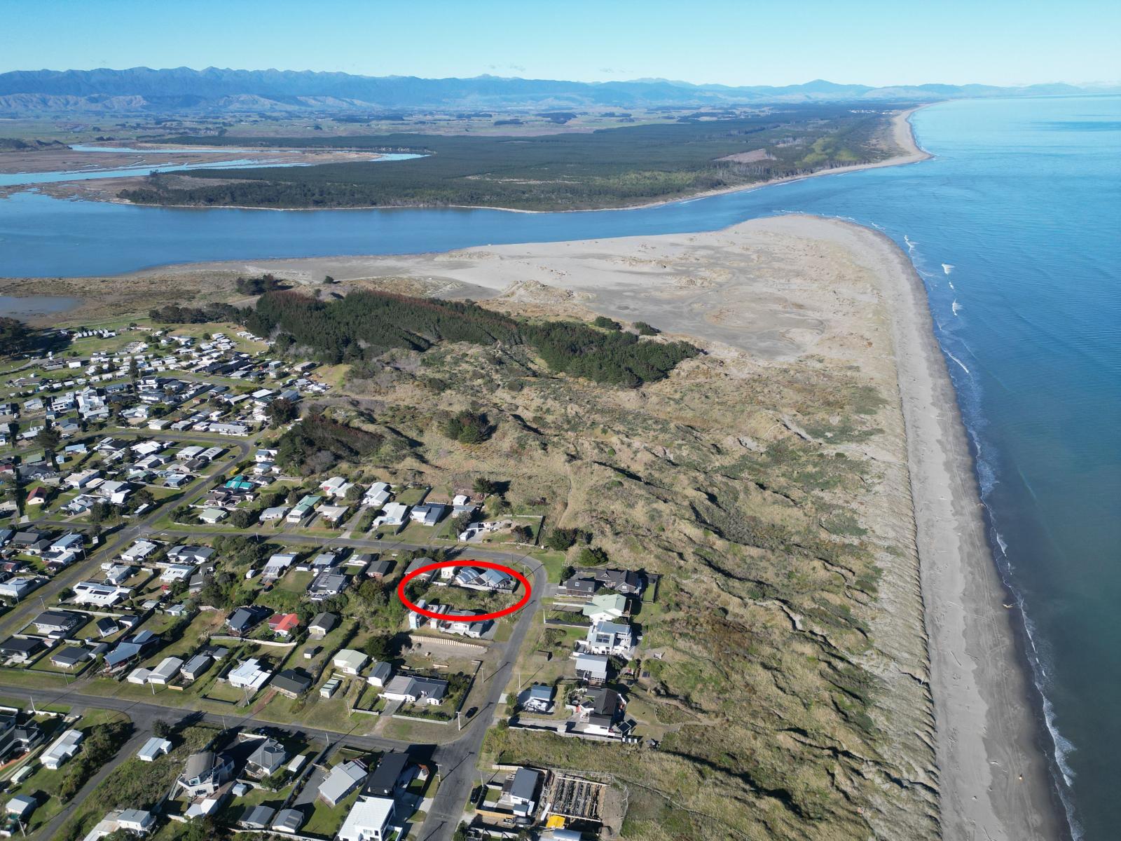 37 Marine Parade South, Foxton Beach