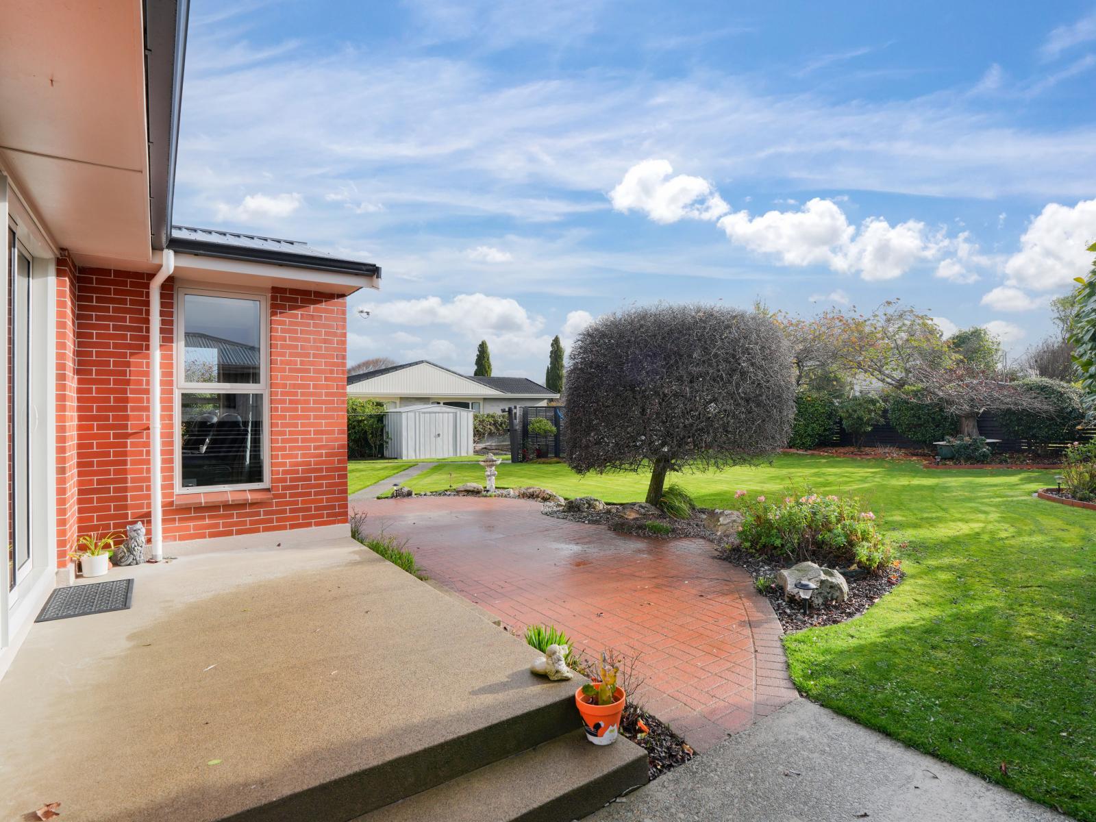 142 Catherine Street, Windsor
