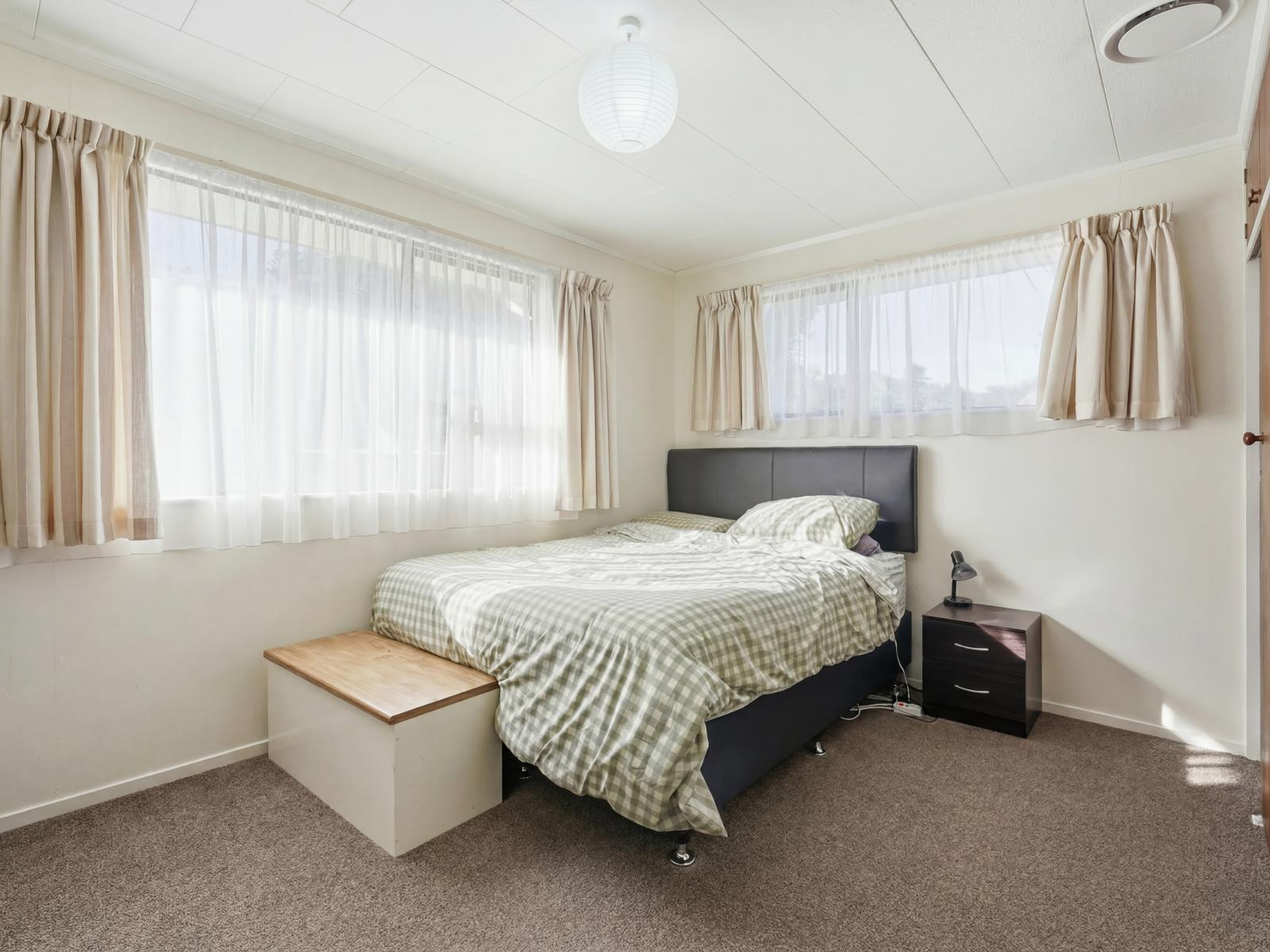 34 Treadwell Street, Springvale
