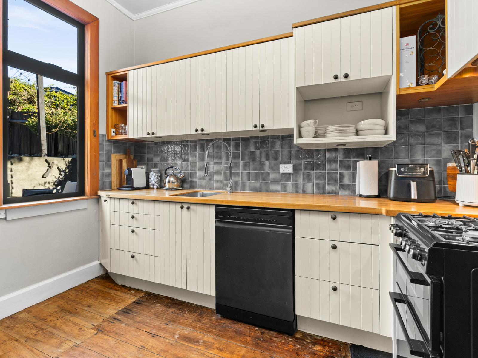 507 Shakespeare Terrace, Bluff Hill