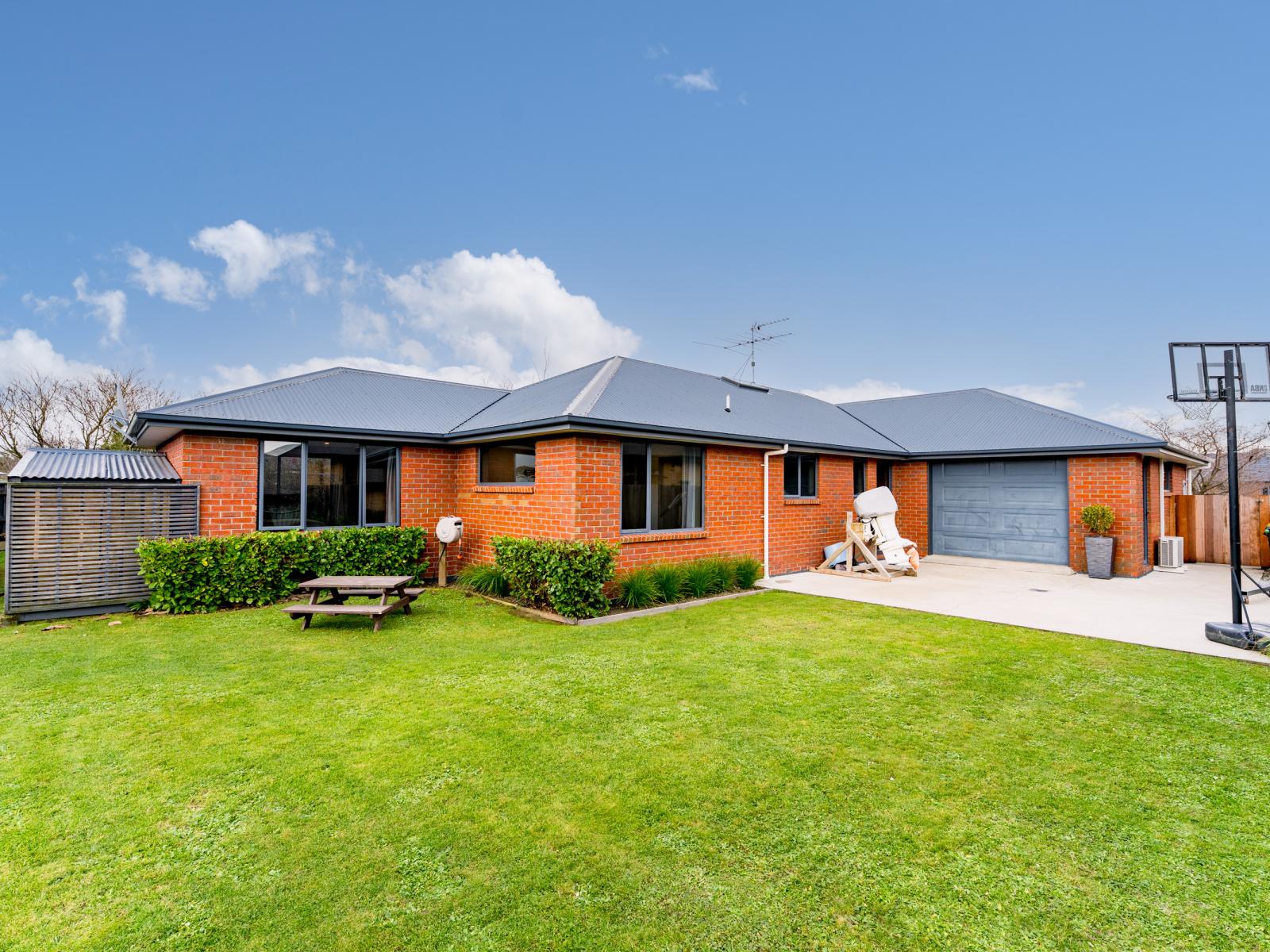 16 Fenty Place, Mosgiel