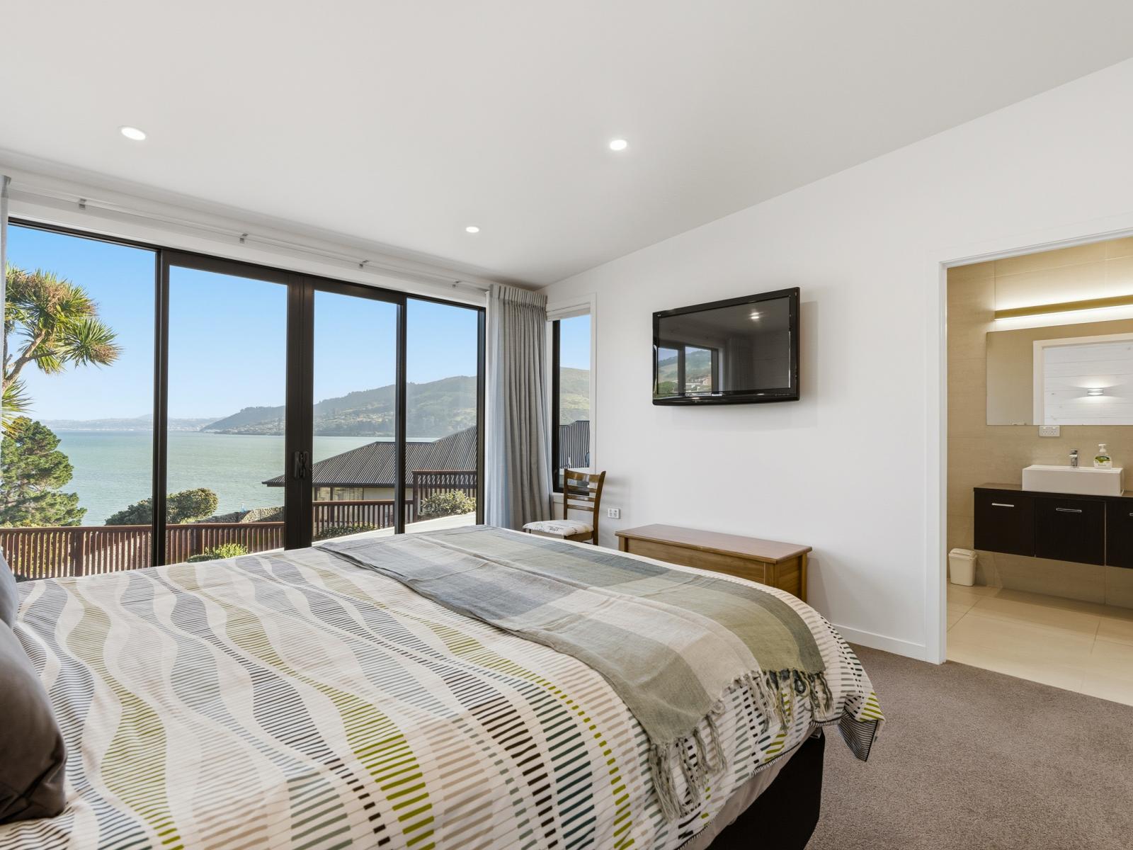 20 Mission Cove, Company Bay