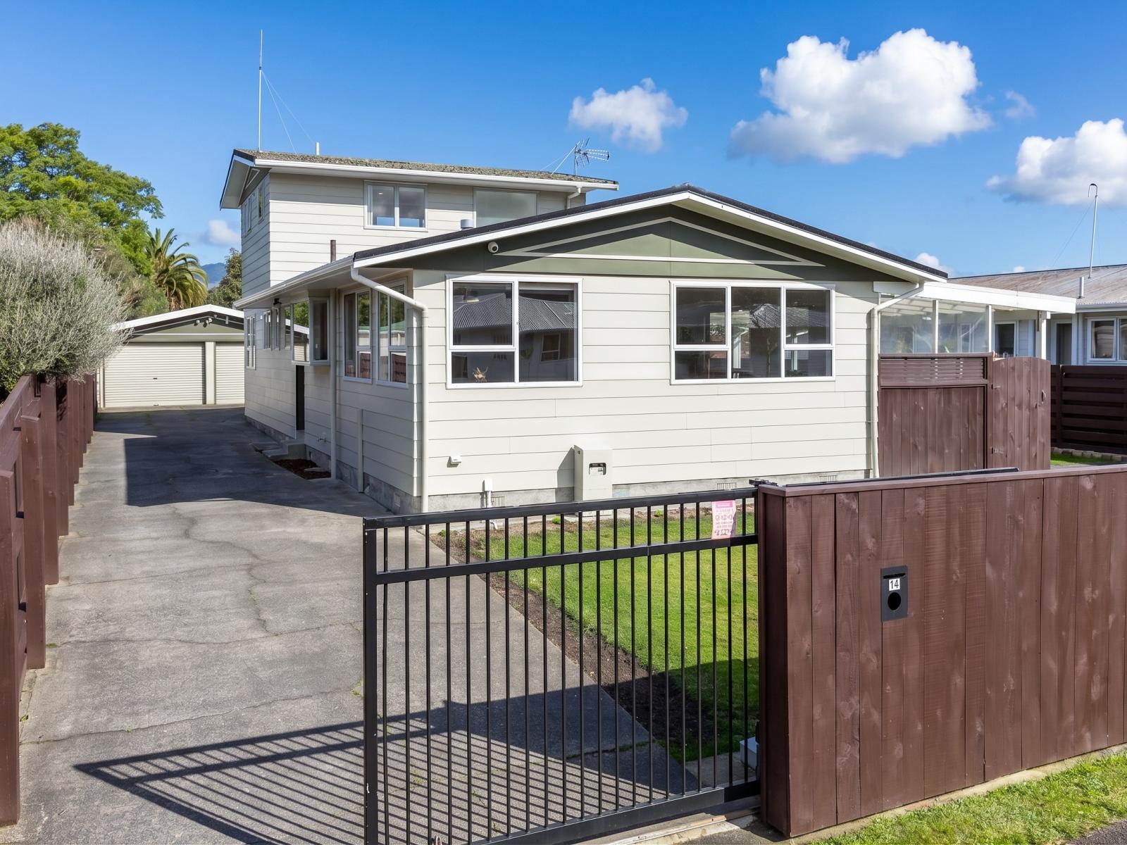 14 Harvard Grove, Upper Hutt