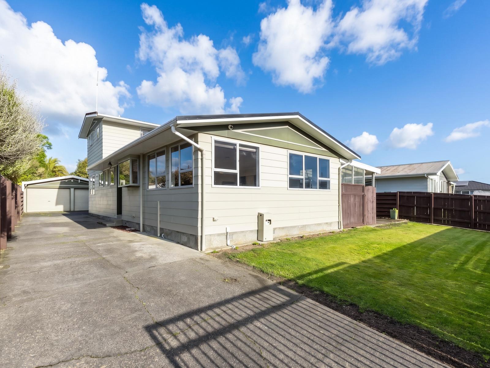 14 Harvard Grove, Upper Hutt