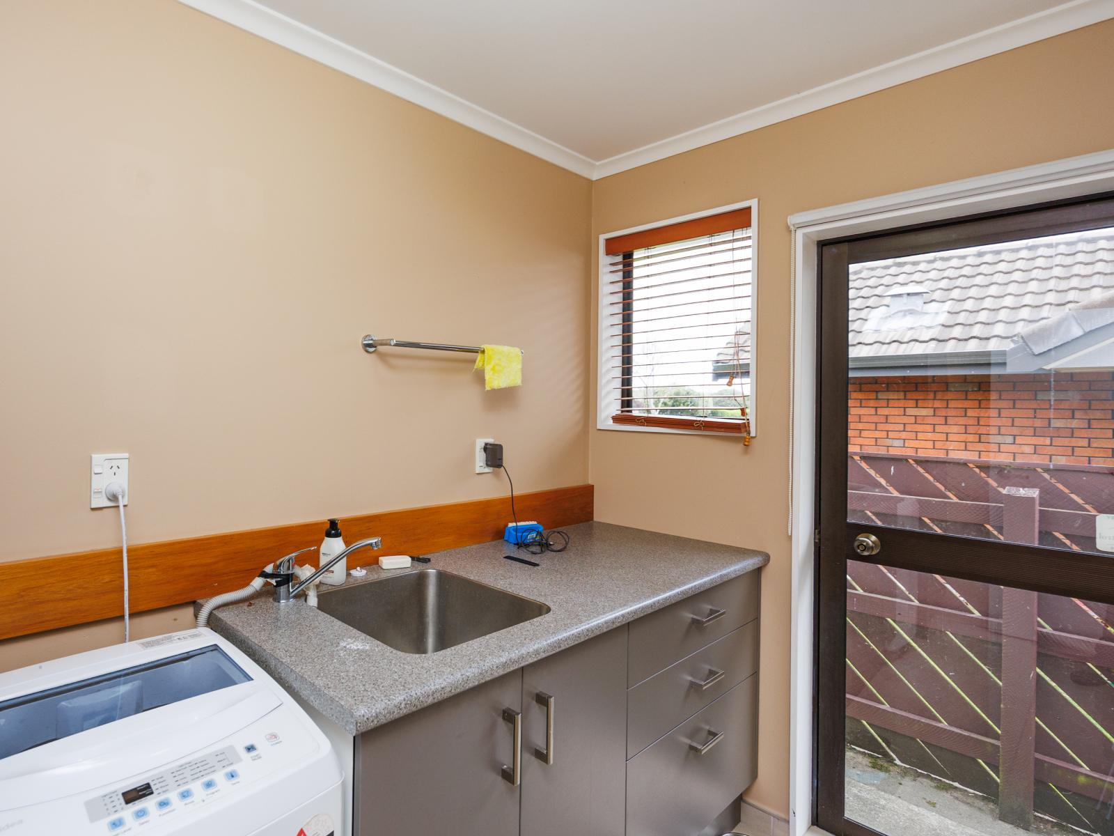 23 Norfolk Crescent, Feilding