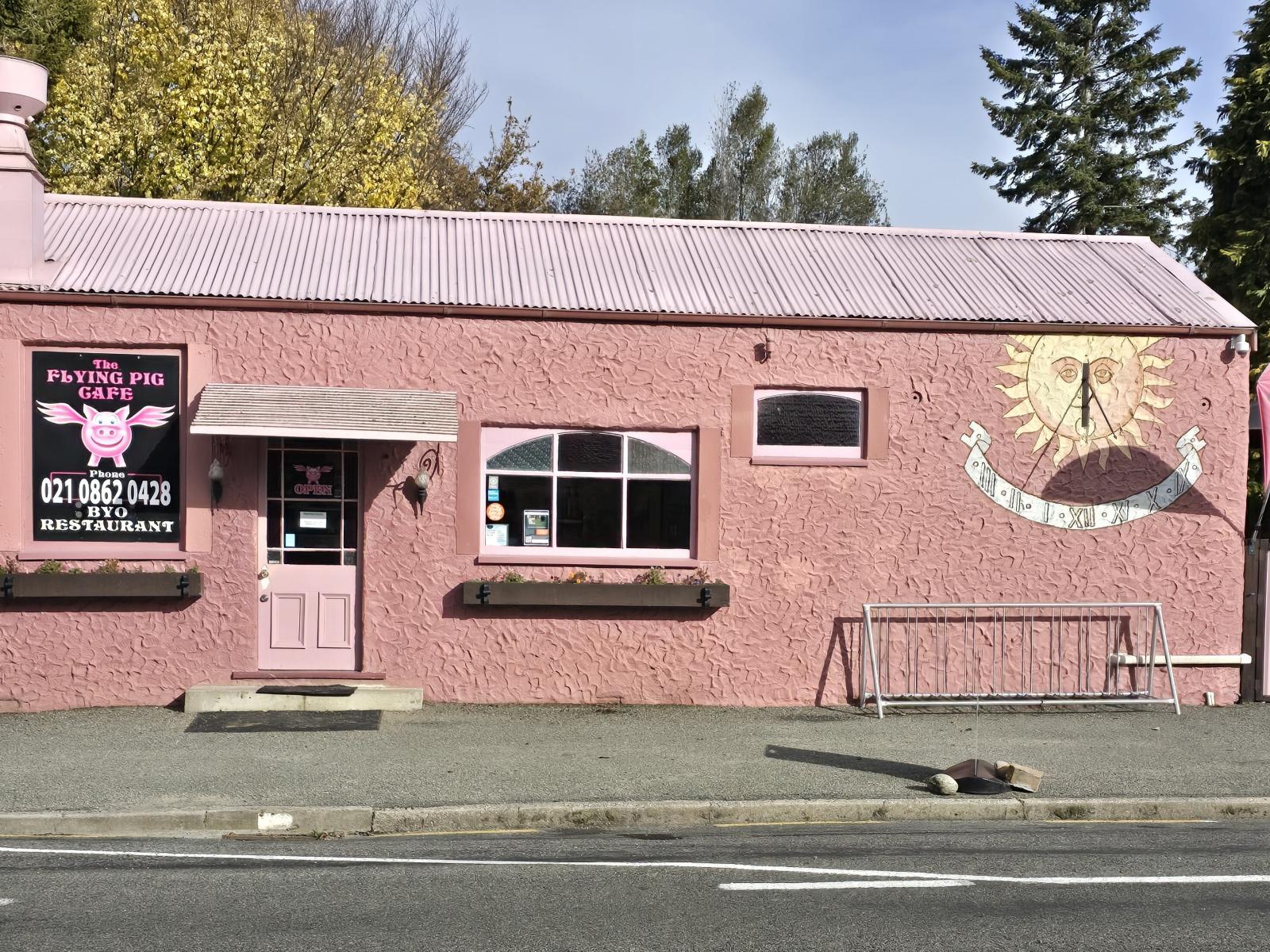 23-27 Campbell Street -    The Flying Pig, Duntroon