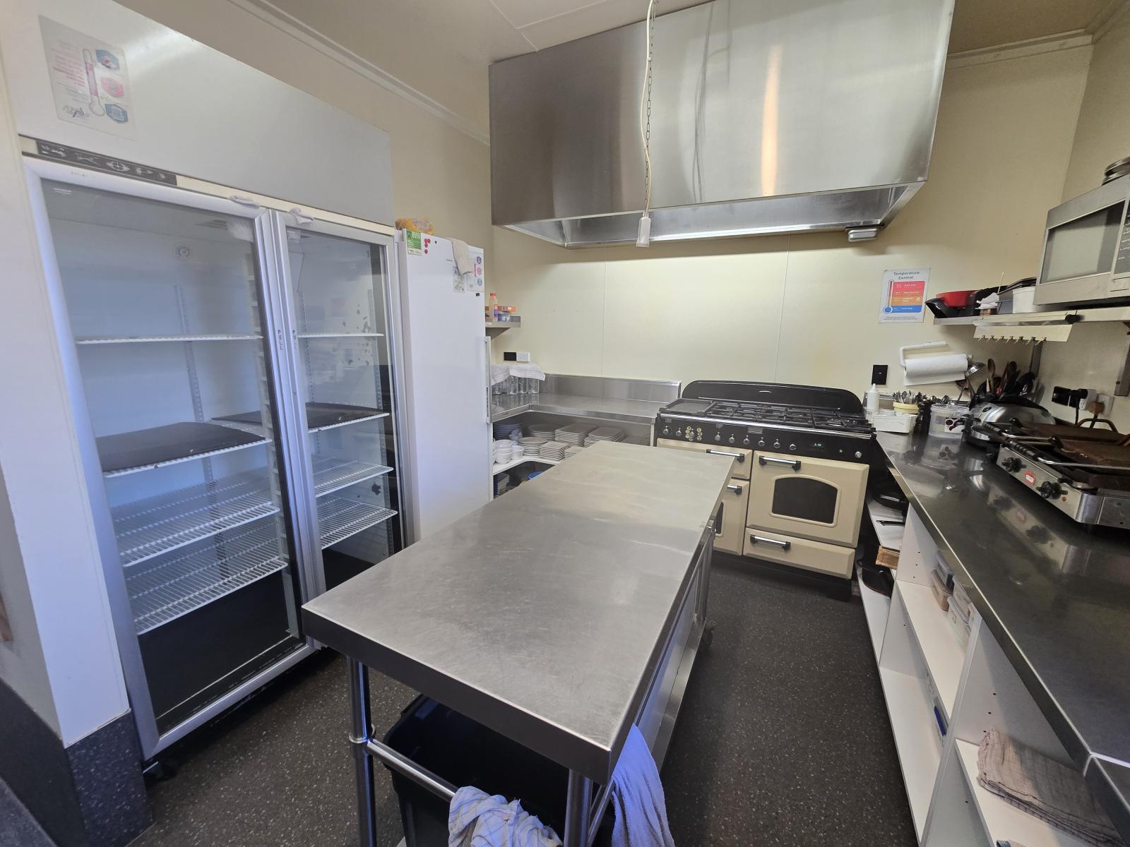 23-27 Campbell Street -    The Flying Pig, Duntroon