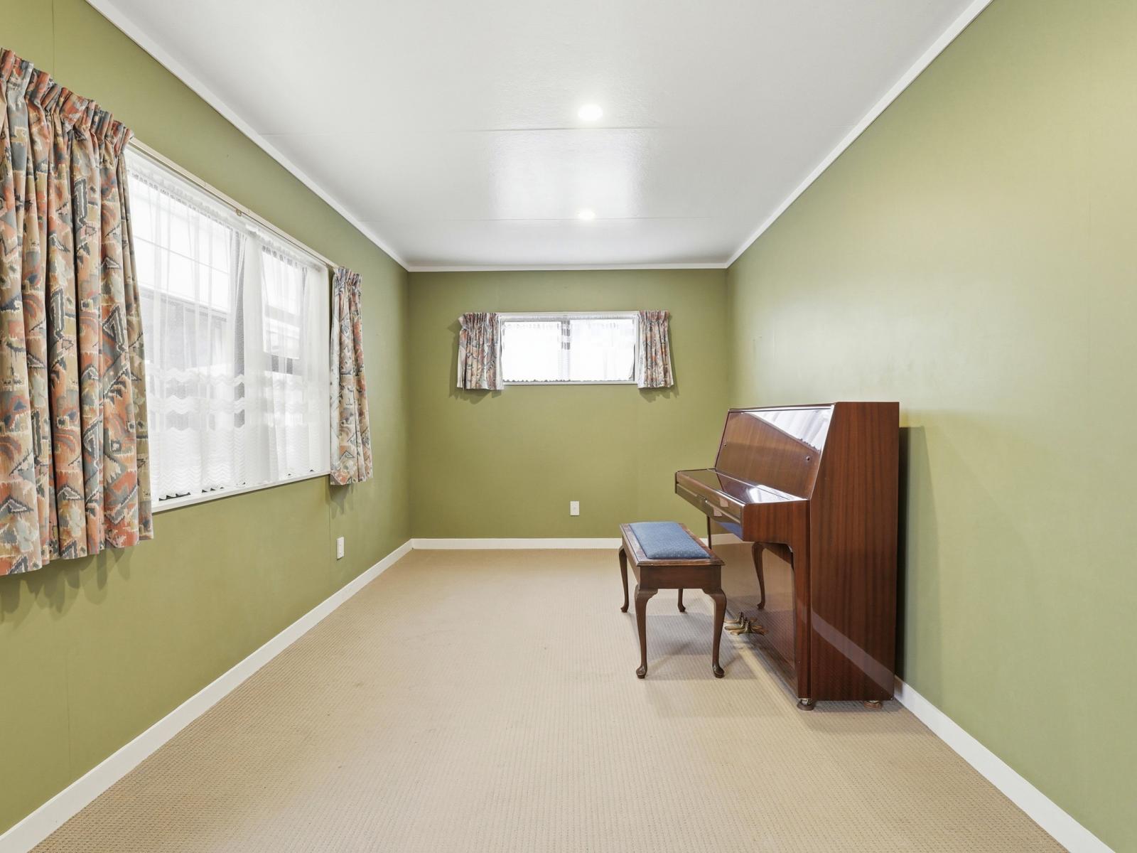 68A Treadwell Street, Springvale