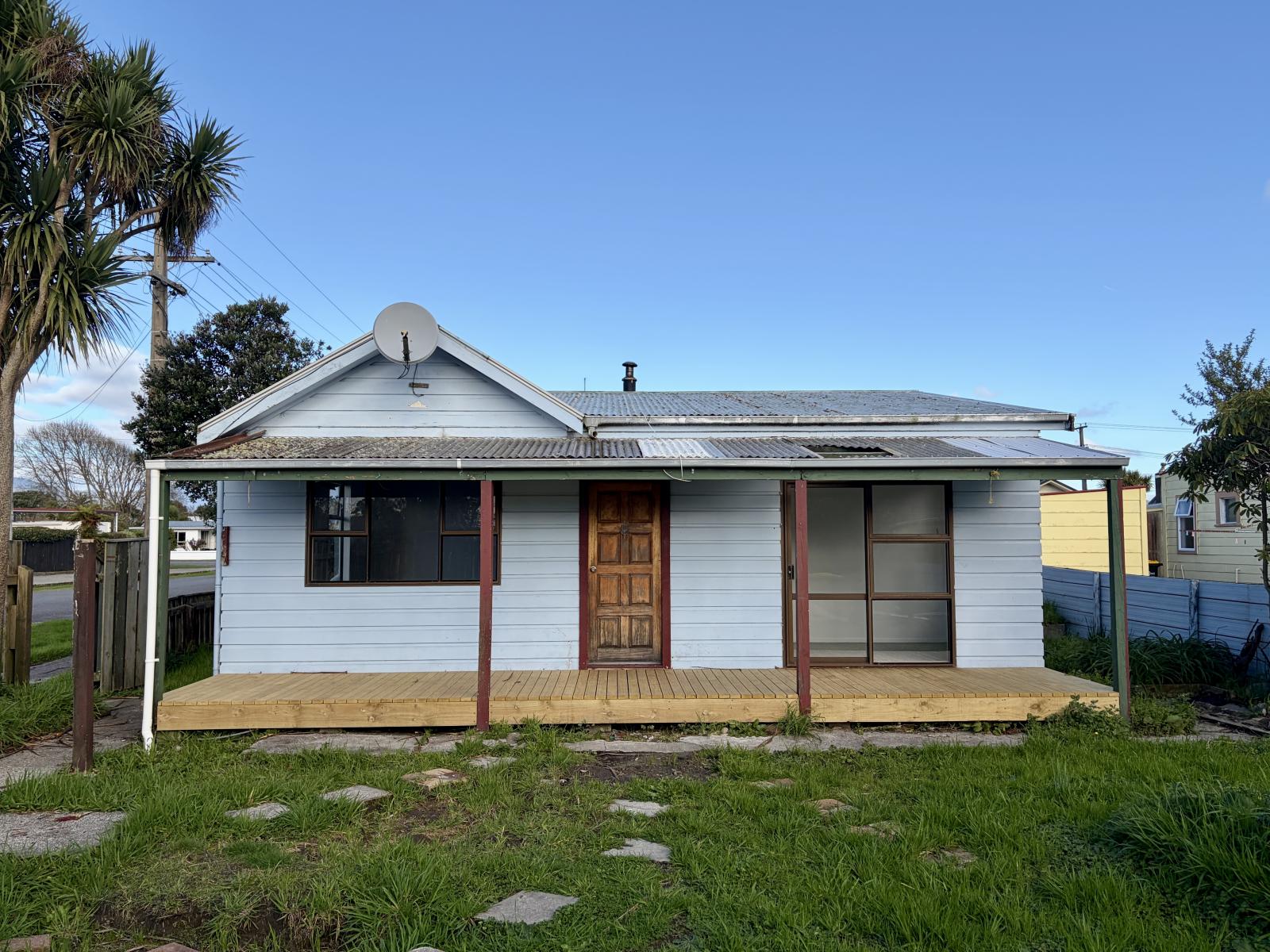 12 Russell Street, Westport