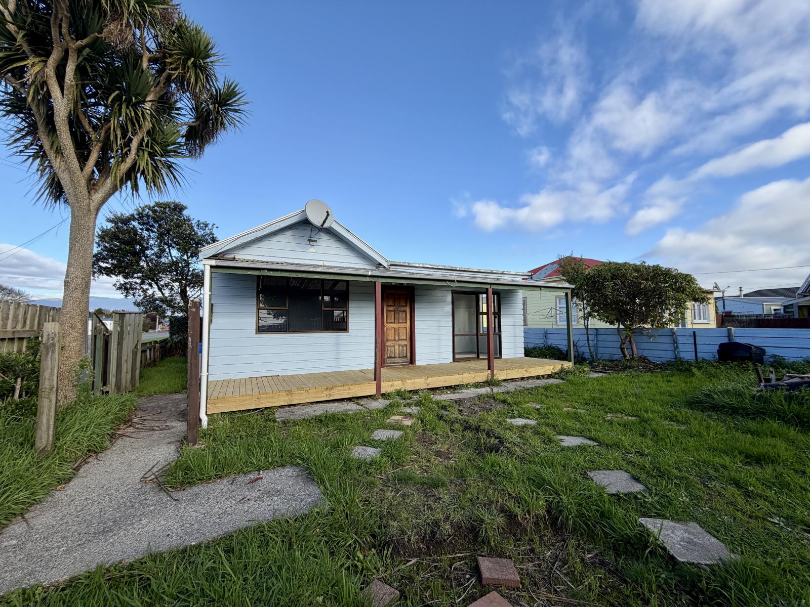 12 Russell Street, Westport