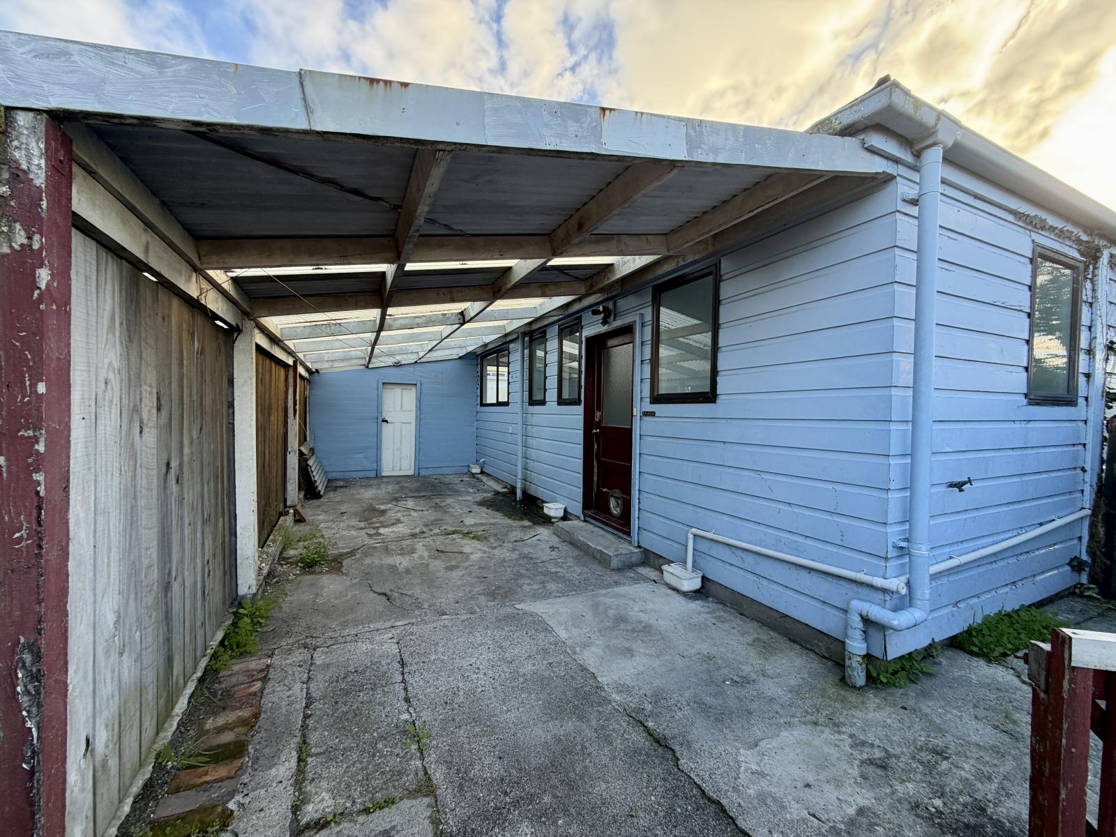 12 Russell Street, Westport
