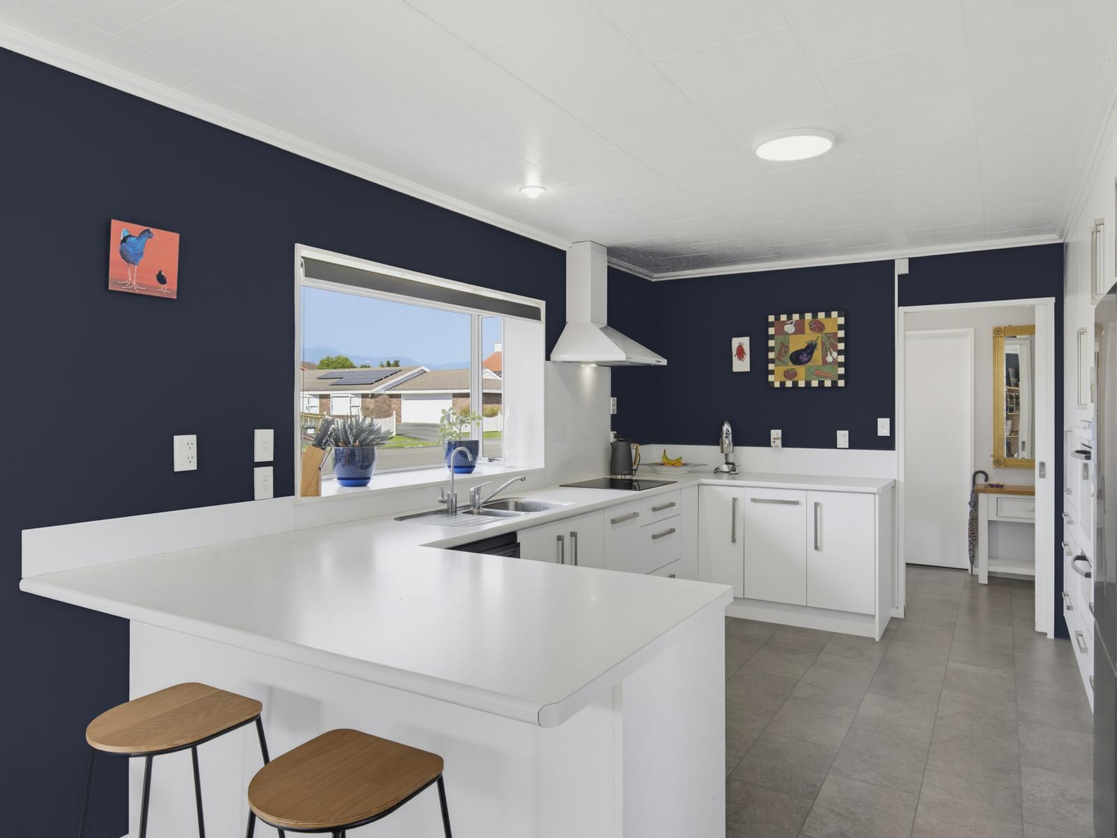 16 Easton Way, Levin
