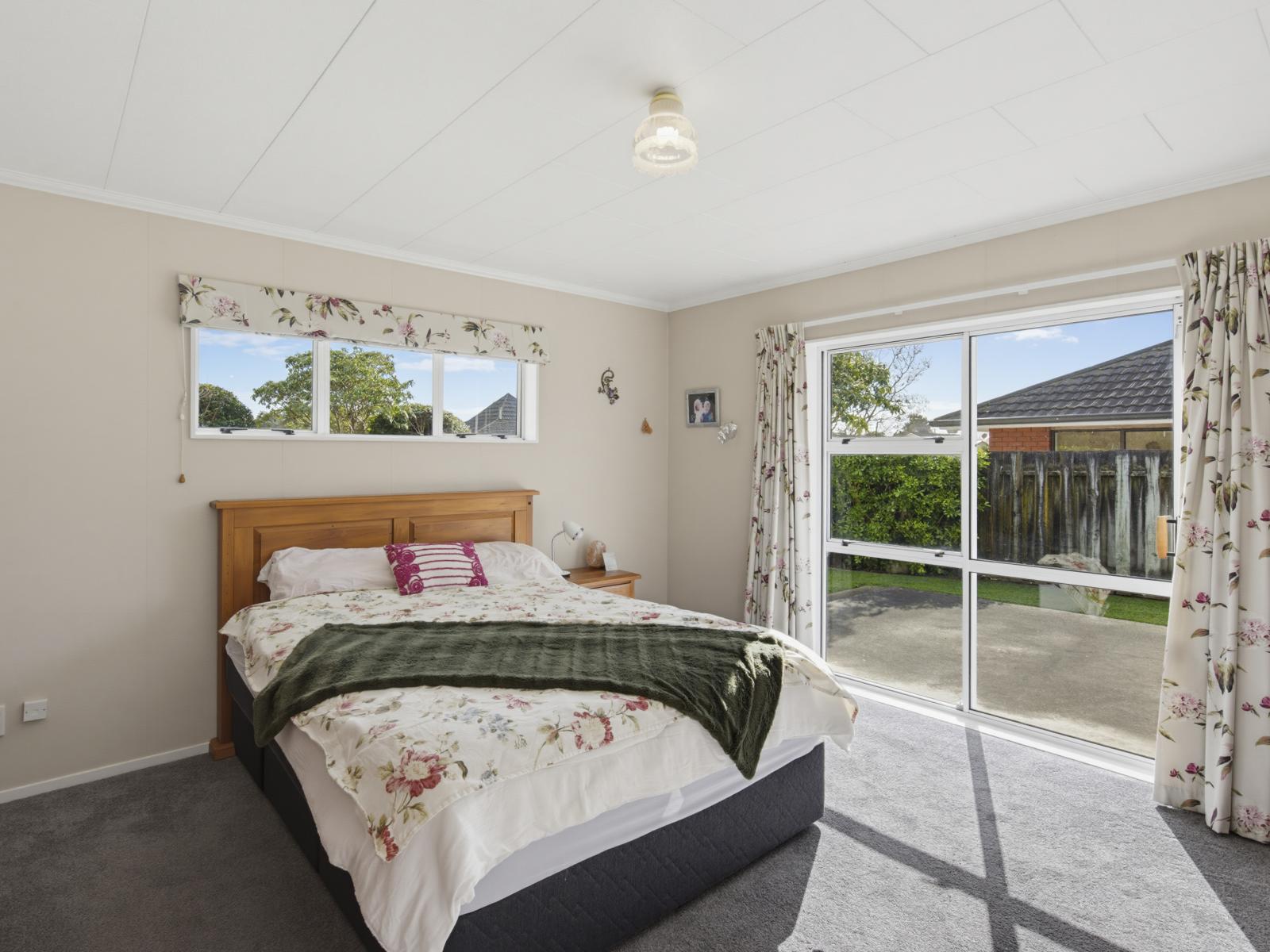 16 Easton Way, Levin