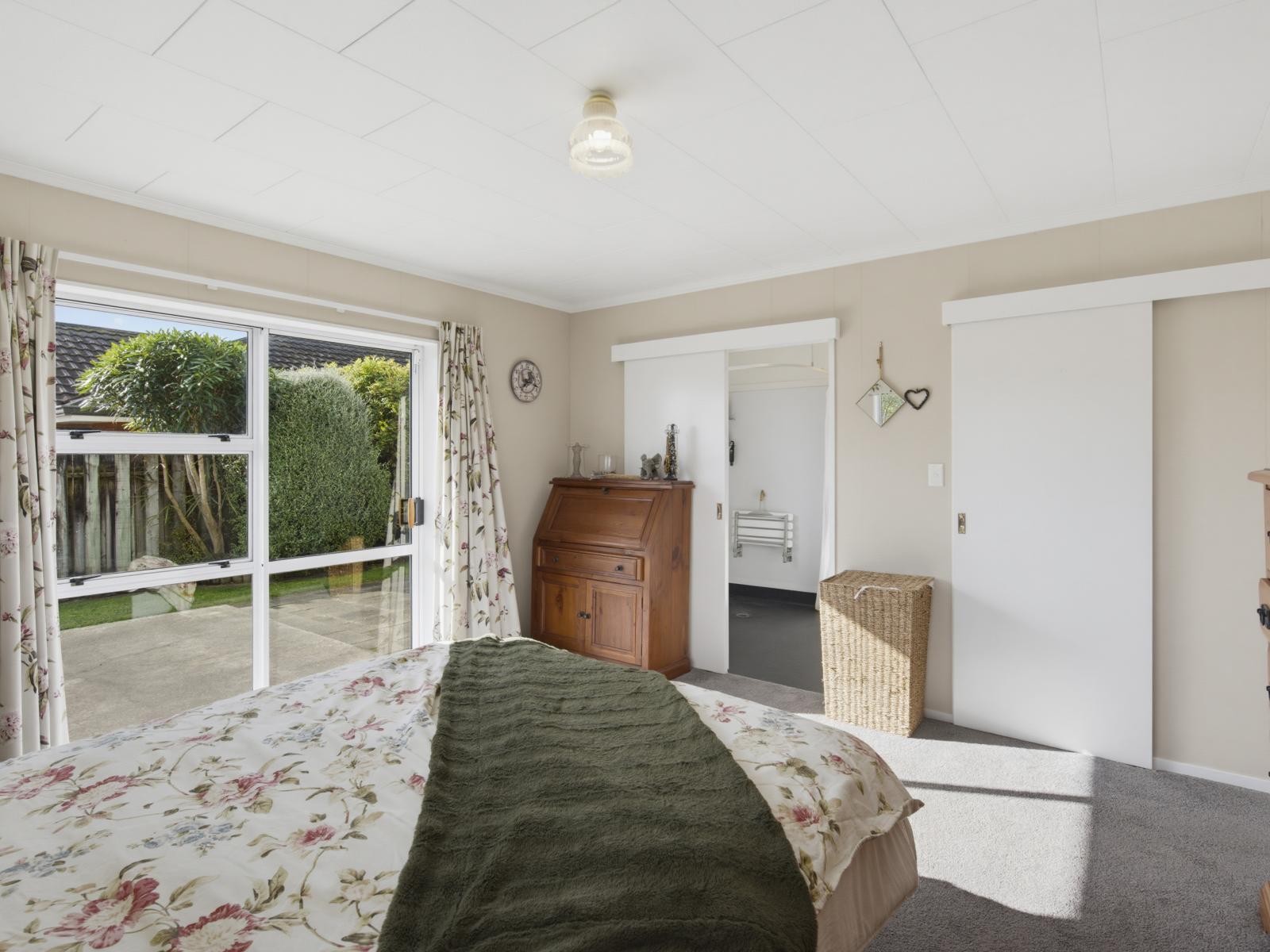 16 Easton Way, Levin