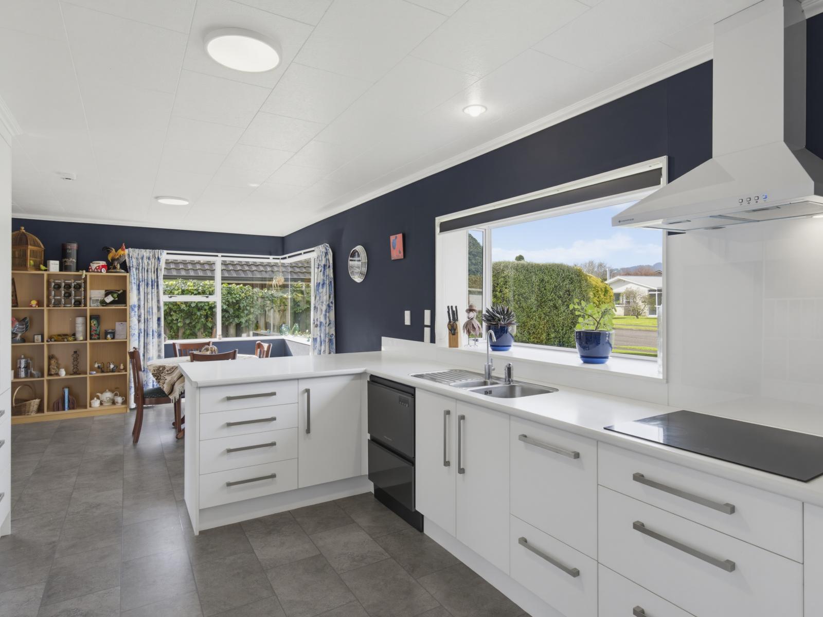 16 Easton Way, Levin