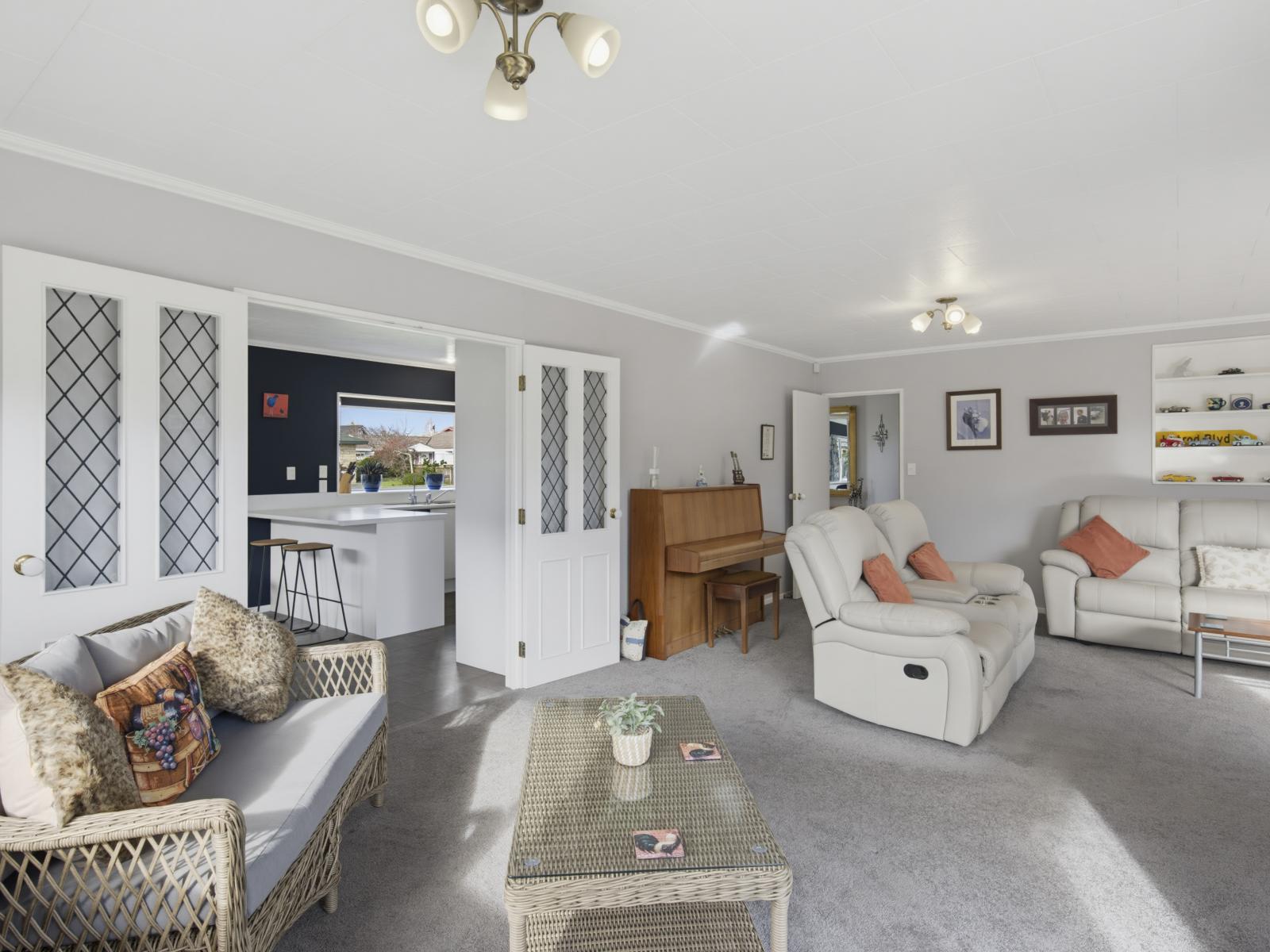 16 Easton Way, Levin