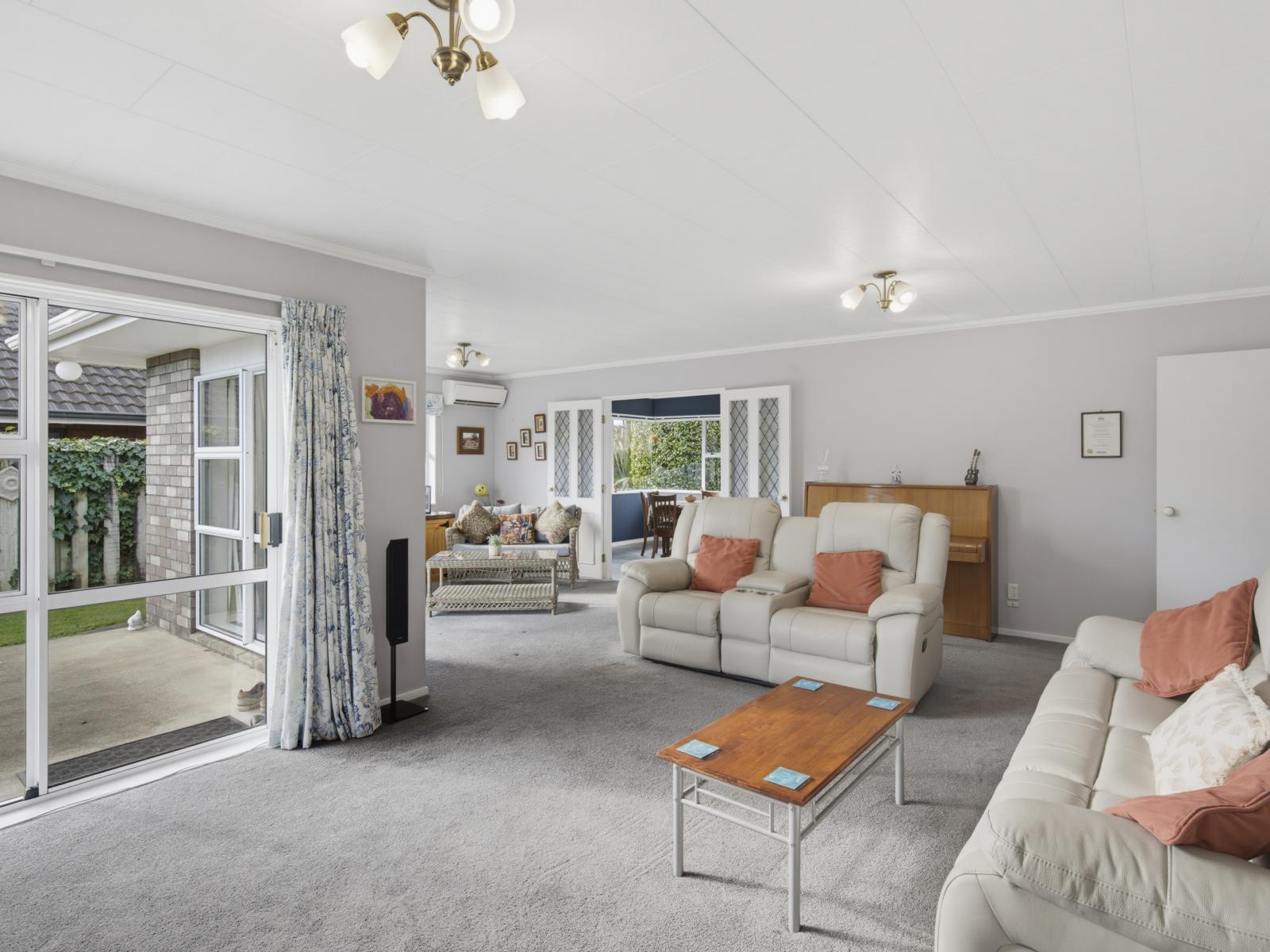 16 Easton Way, Levin