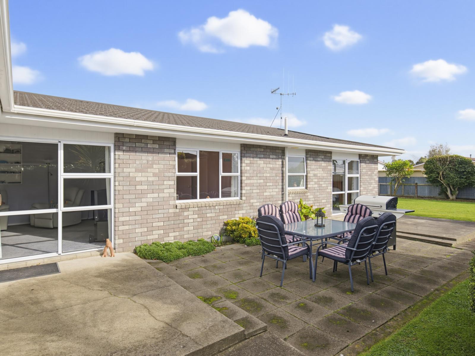 16 Easton Way, Levin