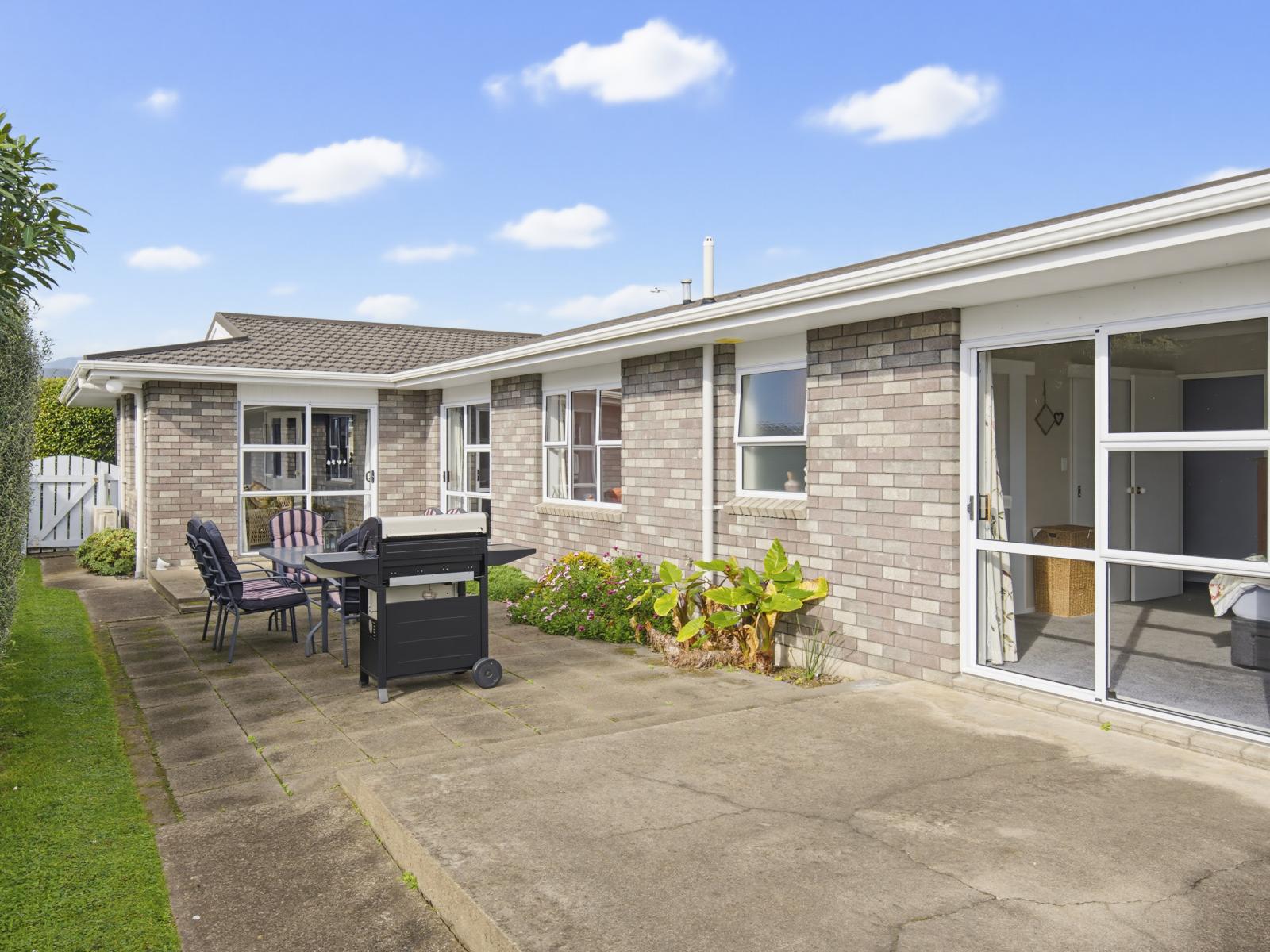 16 Easton Way, Levin