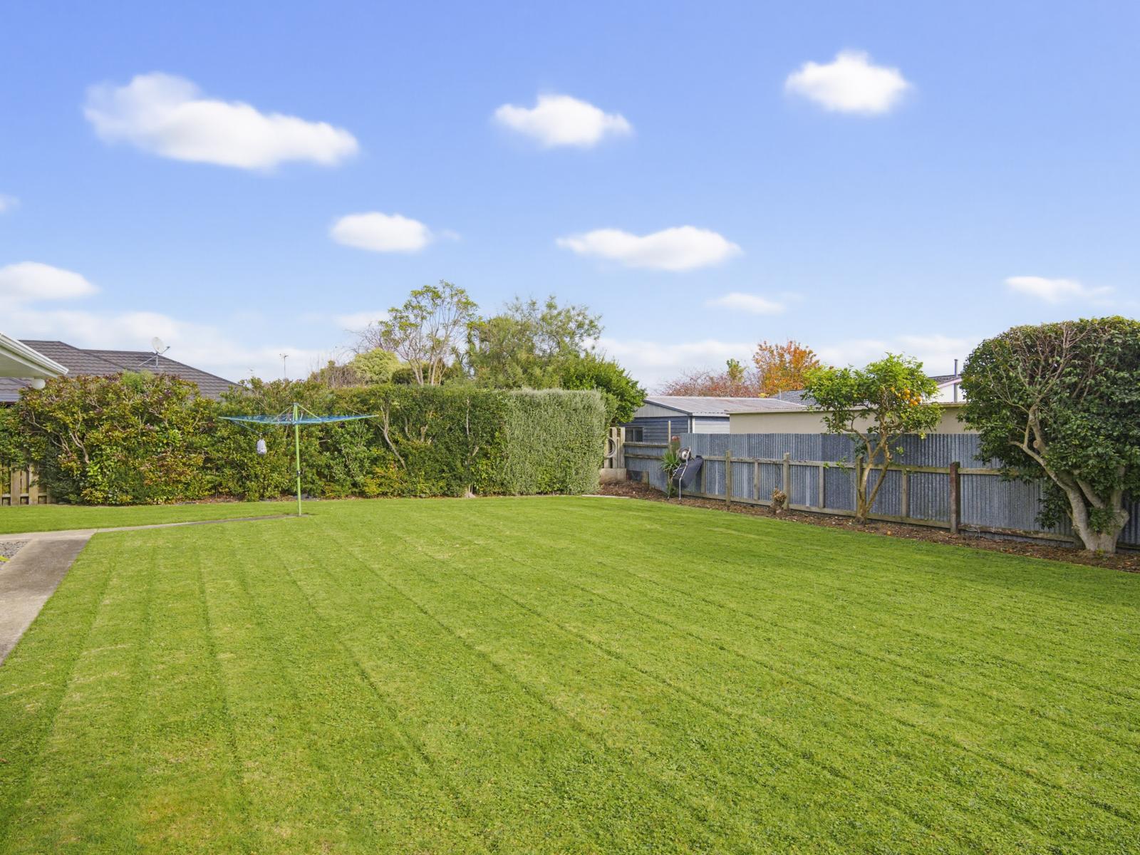 16 Easton Way, Levin