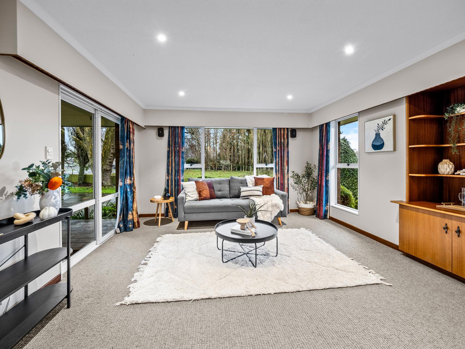 55 Peters Street, Hinds
