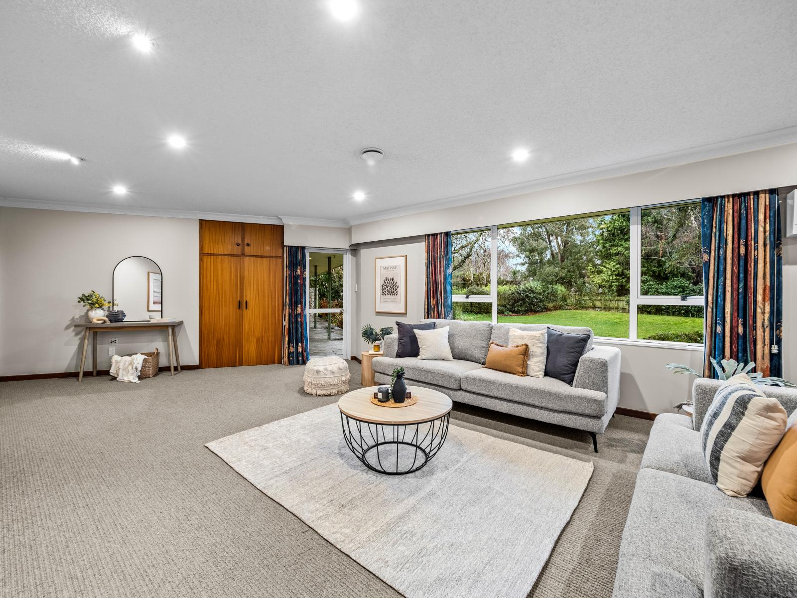 55 Peters Street, Hinds