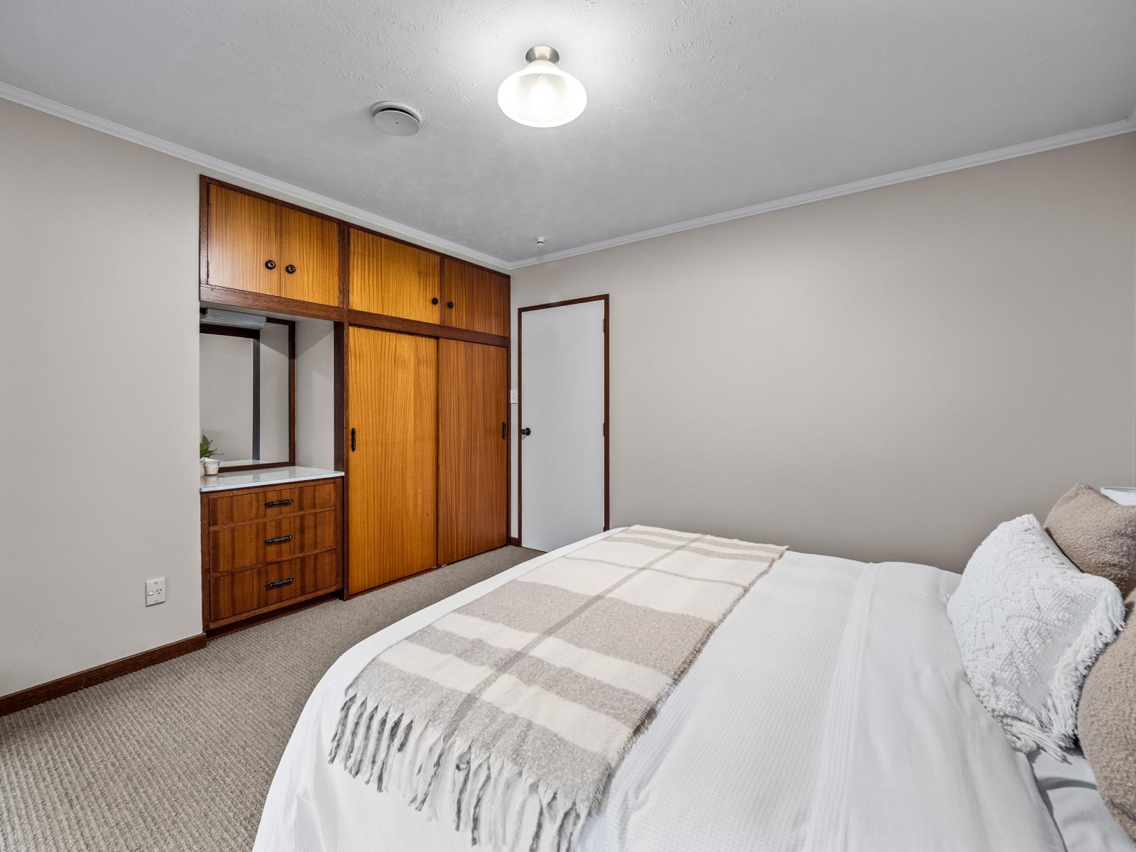 55 Peters Street, Hinds