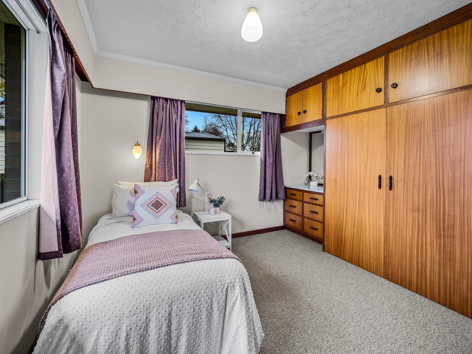 55 Peters Street, Hinds
