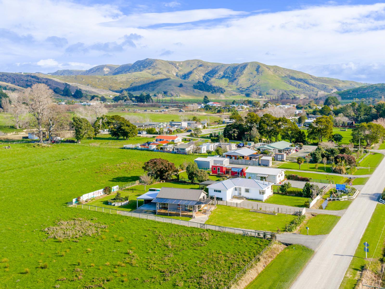14 Beach Road, Porangahau