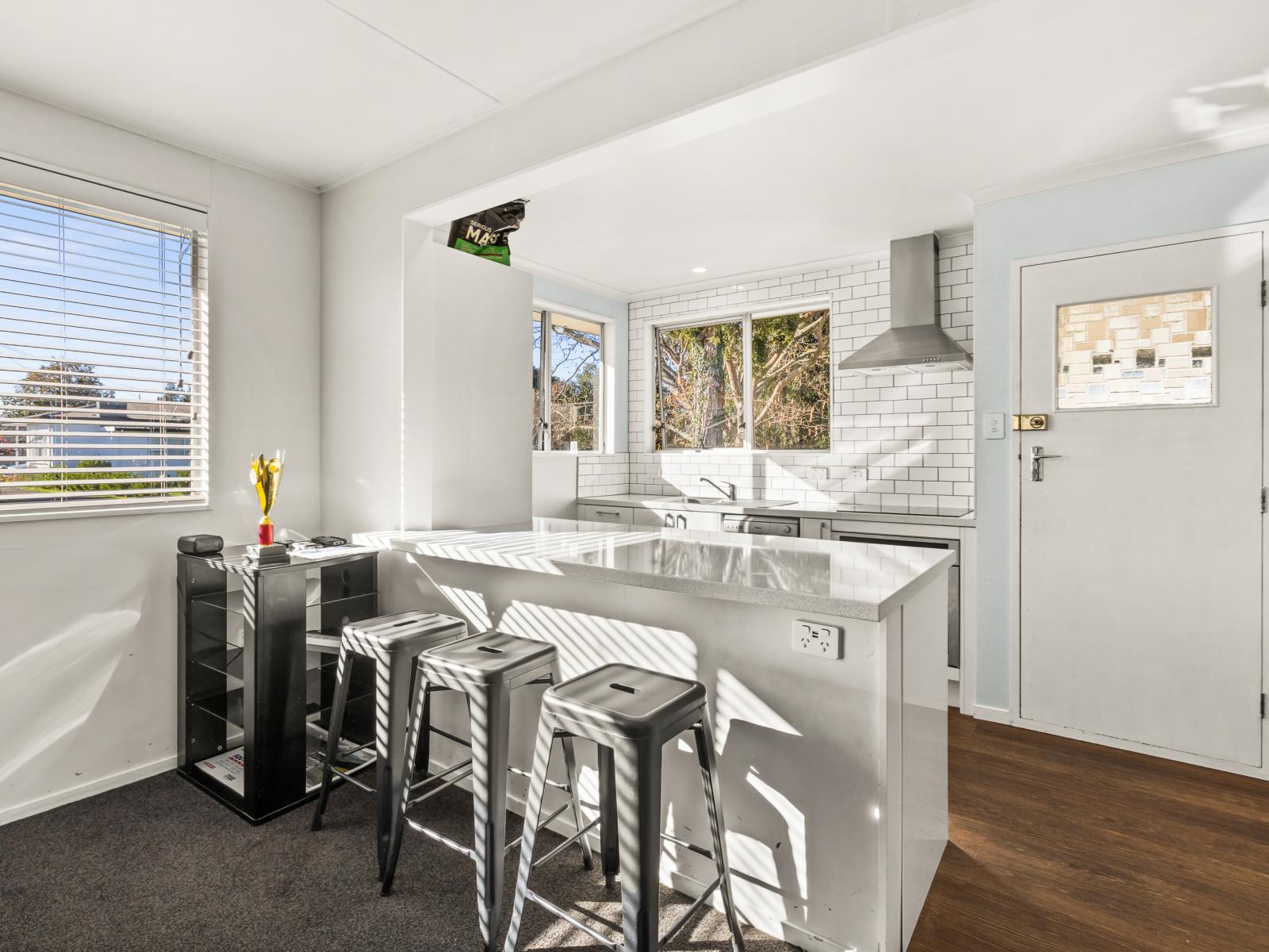Unit 1, 704 Fitzroy Avenue, Mahora