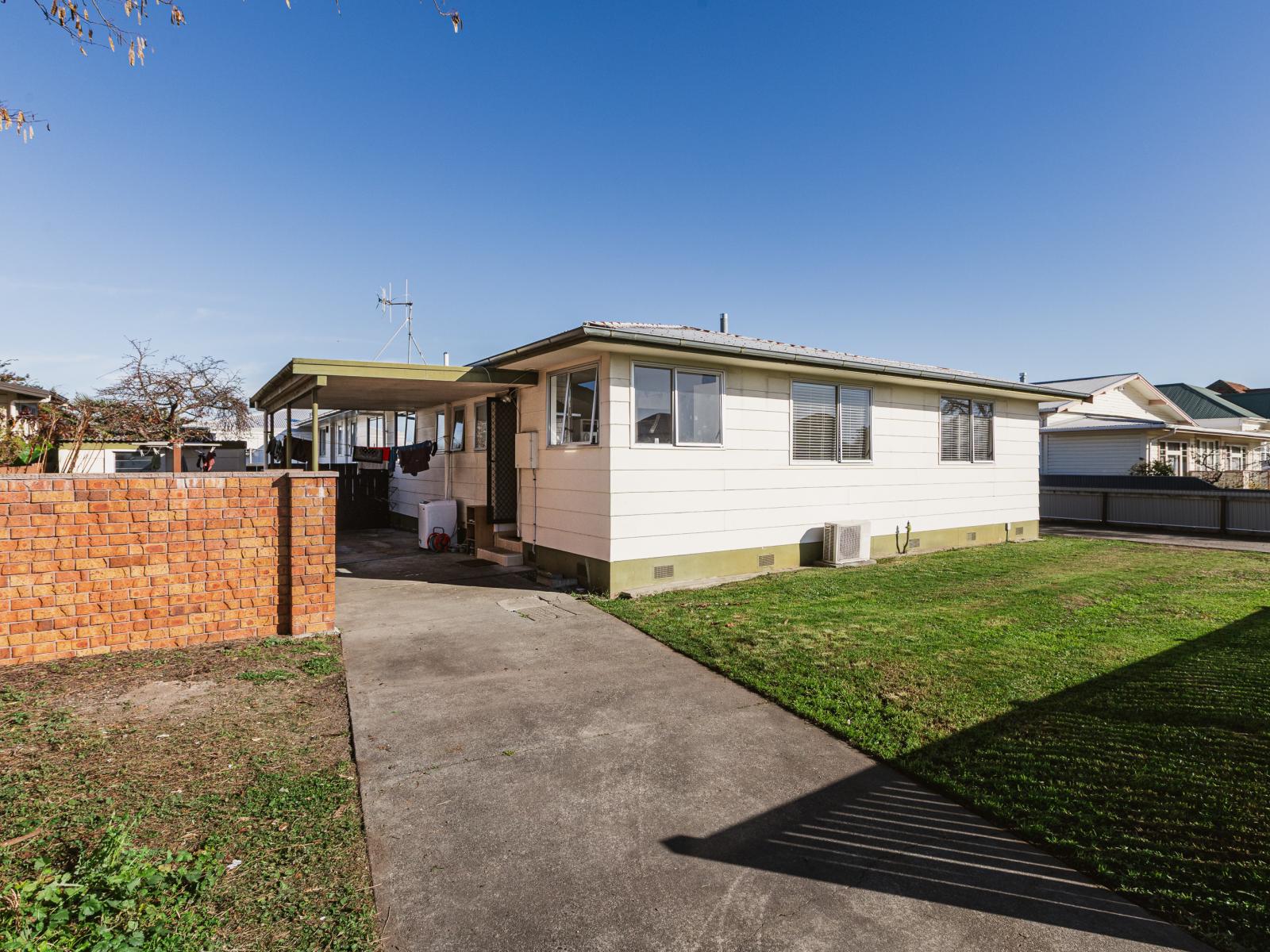 Unit 1, 704 Fitzroy Avenue, Mahora