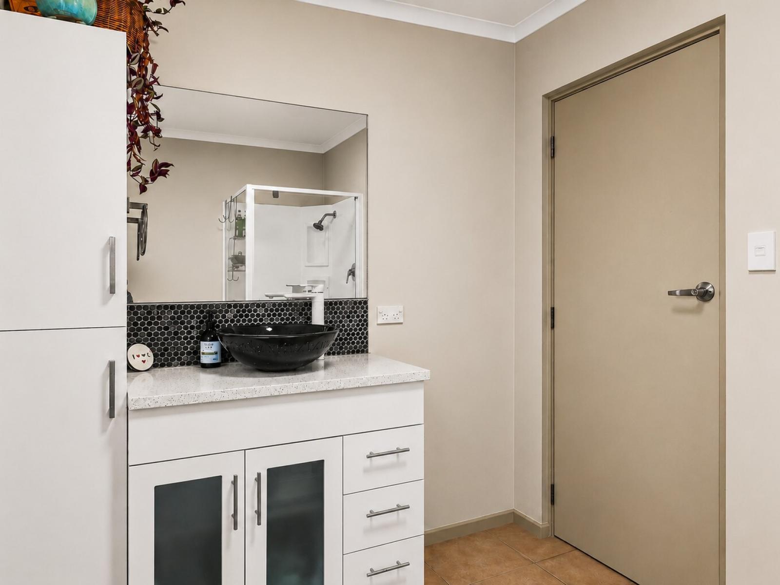 247 Whirinaki Road, Bay View