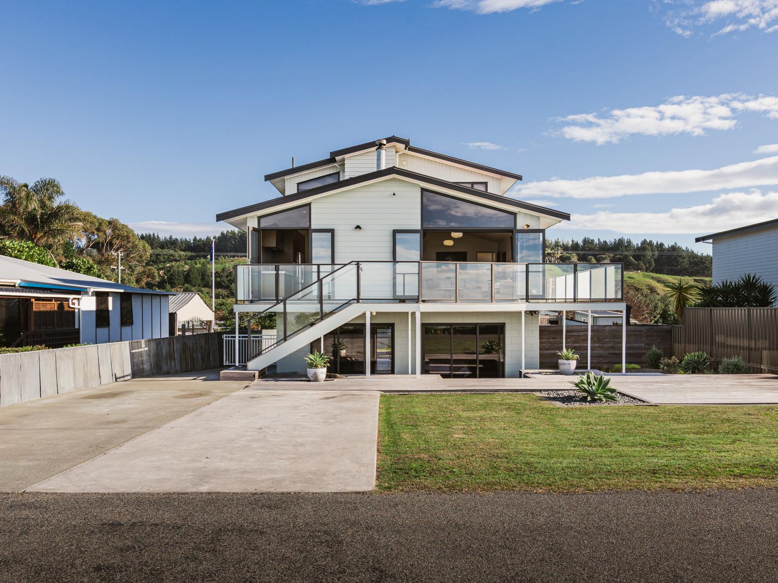 247 Whirinaki Road, Bay View