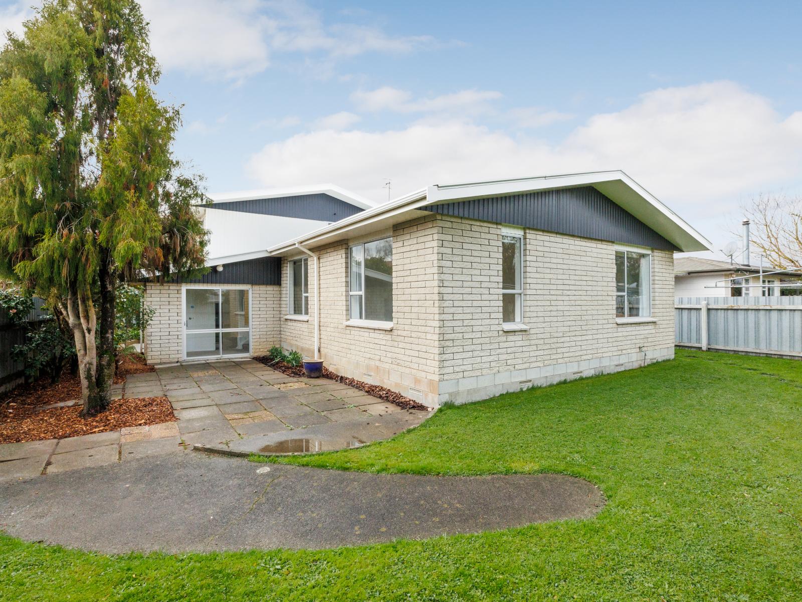 48 Langley Avenue, Milson