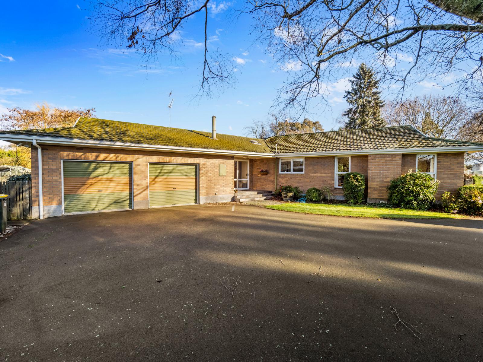 55 Peters Street, Hinds