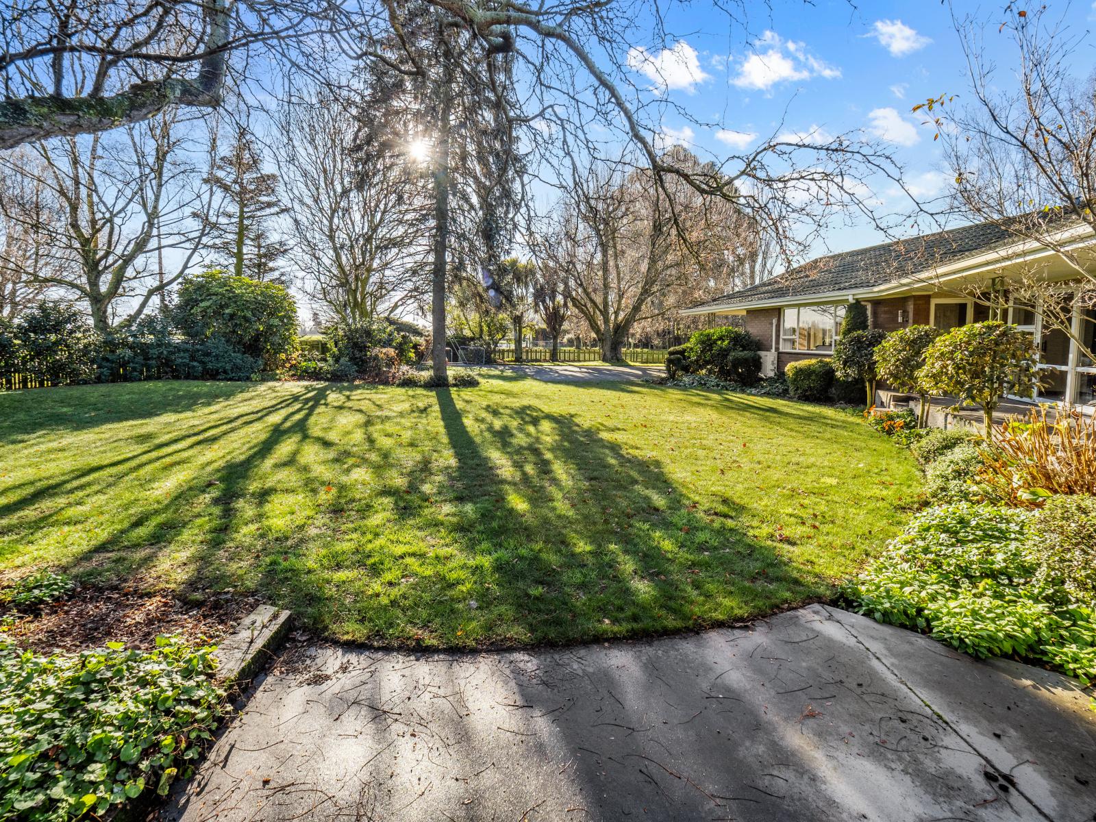 55 Peters Street, Hinds