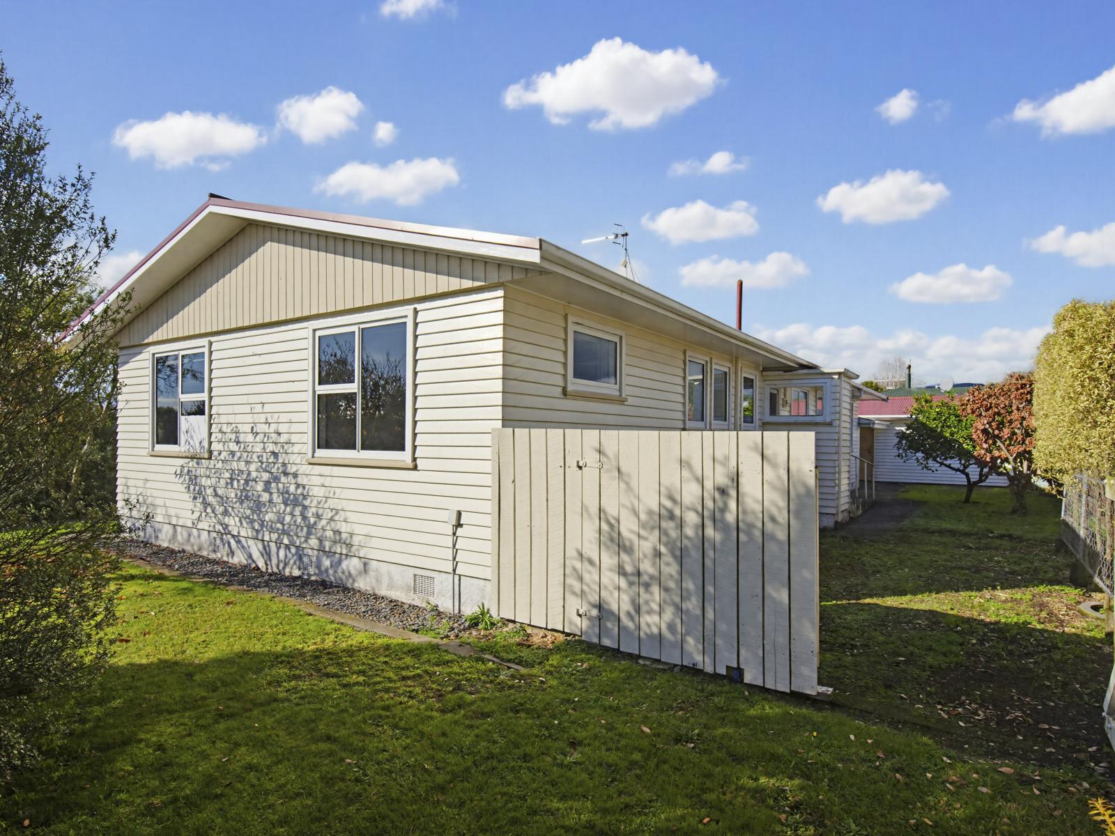 2 Grey Street, Levin