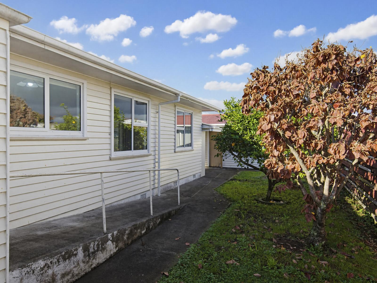 2 Grey Street, Levin