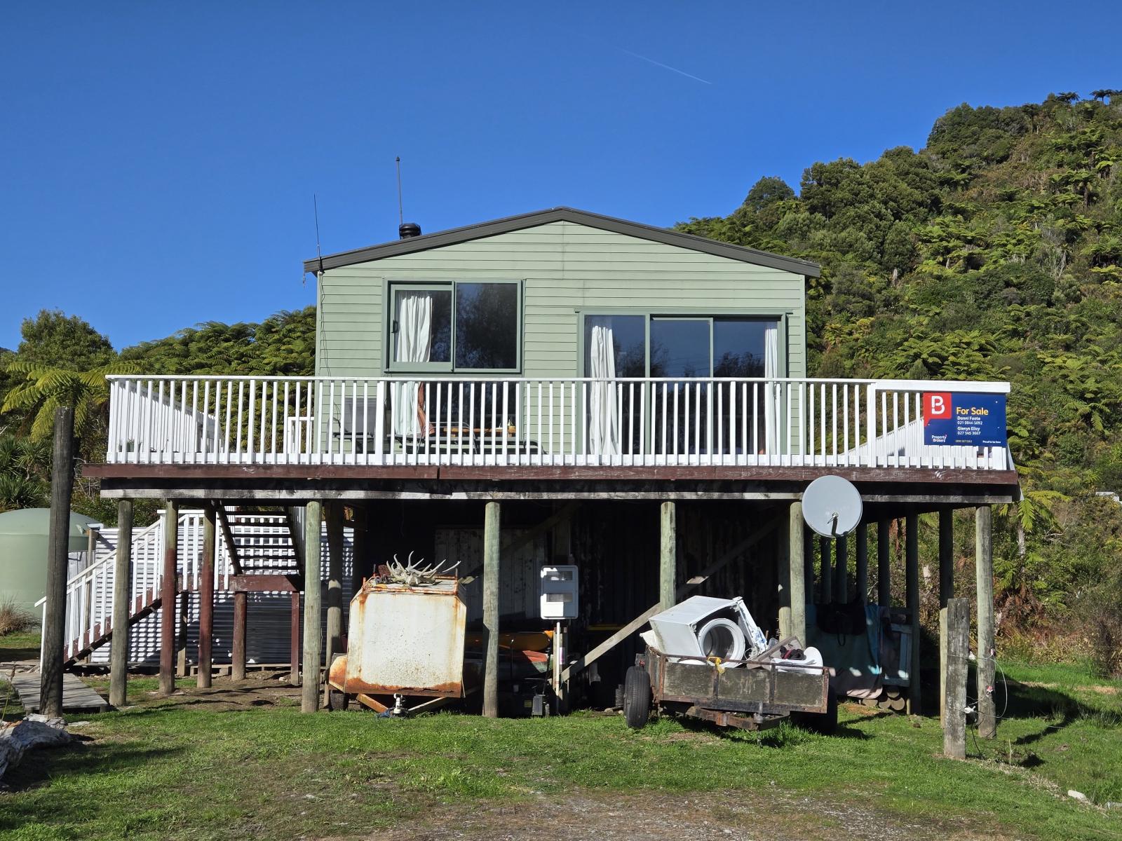 4/884 Nikau Road, Mokihinui