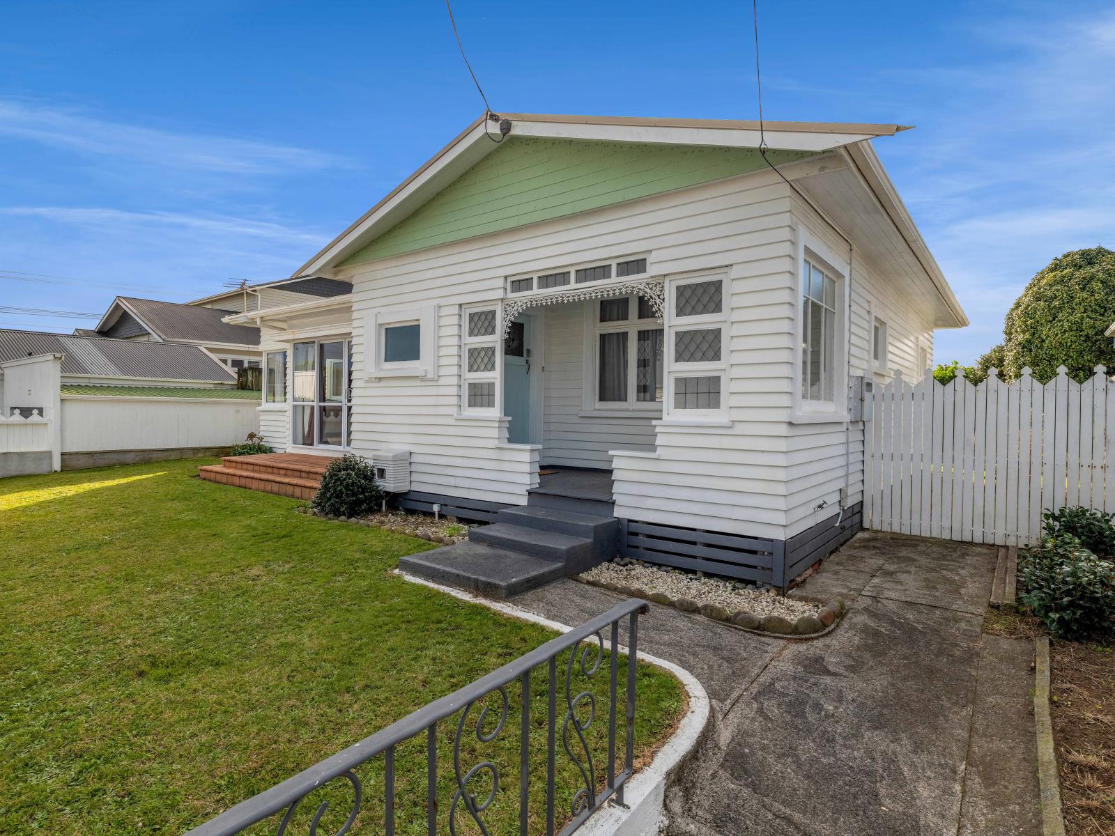 33 Beach Street, Fitzroy