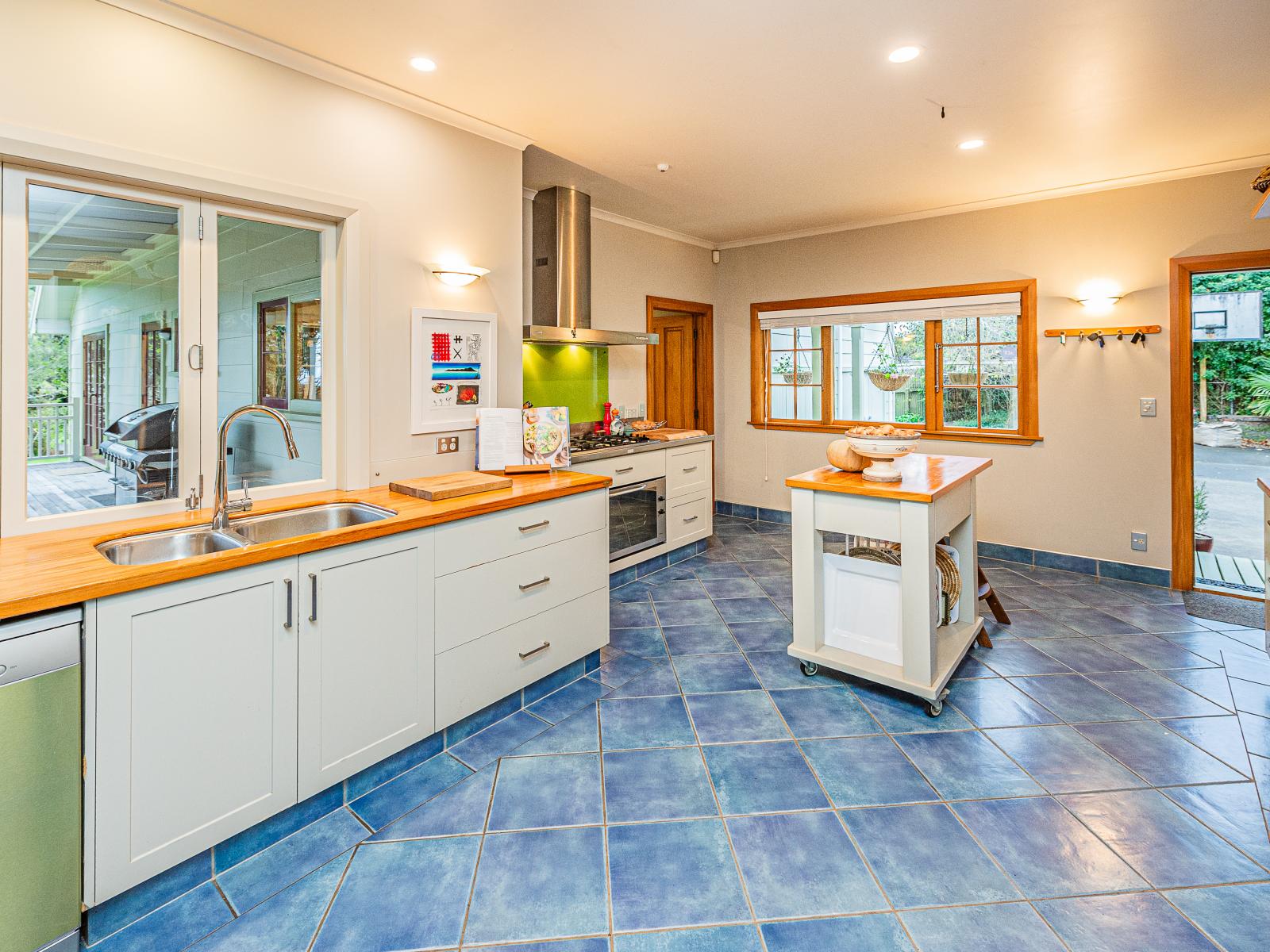 193 Great North Road, Otamatea