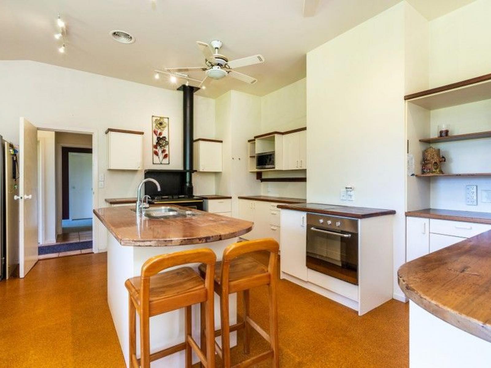 3245 Poihipi Road, Marotiri