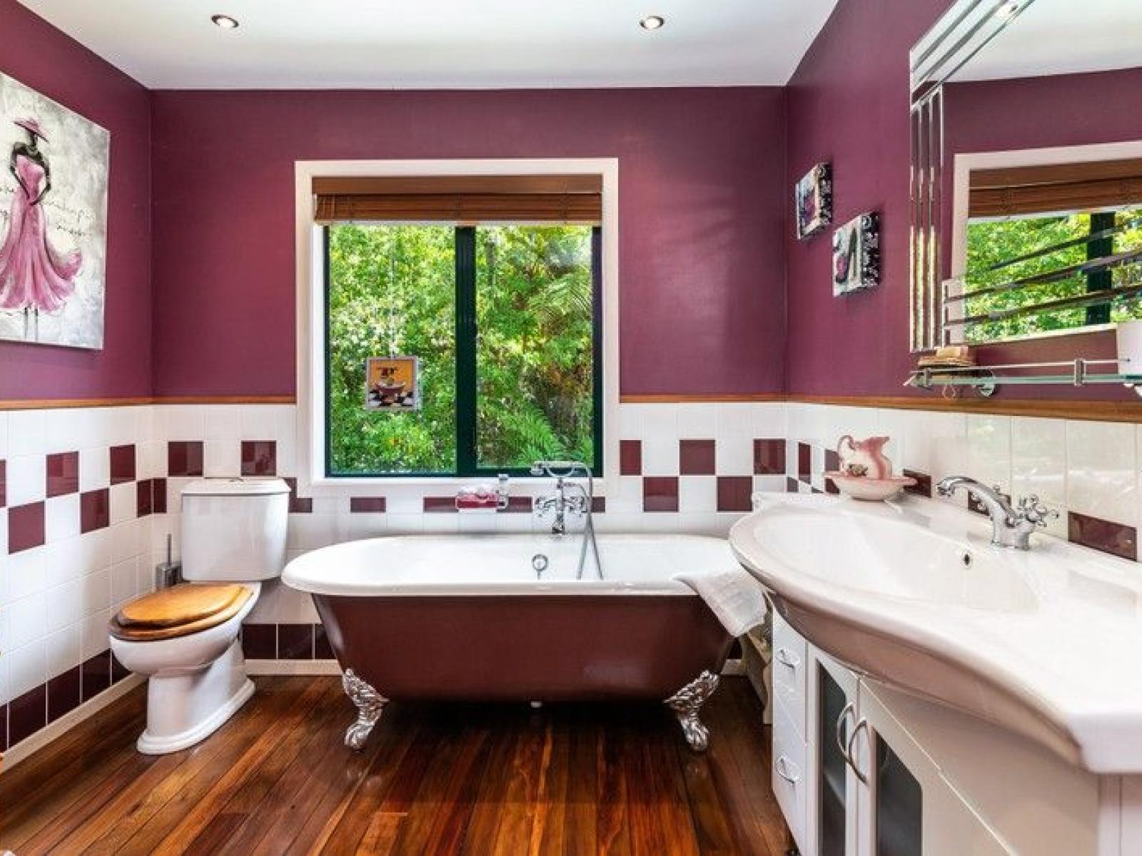 3245 Poihipi Road, Marotiri