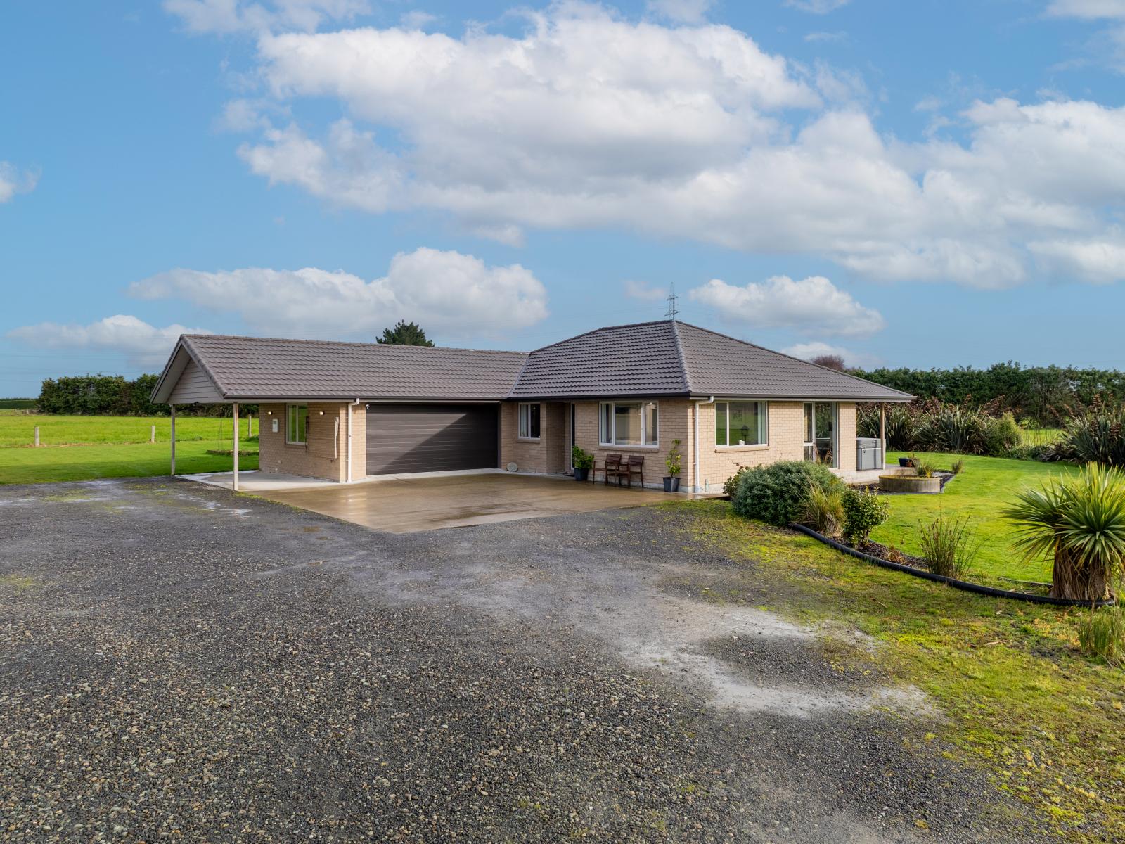 406 Flora Road East, Makarewa