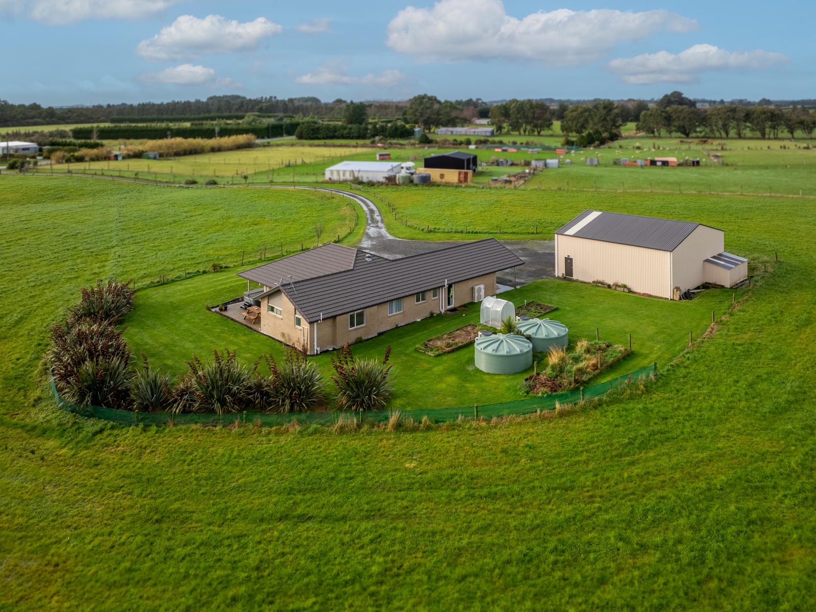 406 Flora Road East, Makarewa