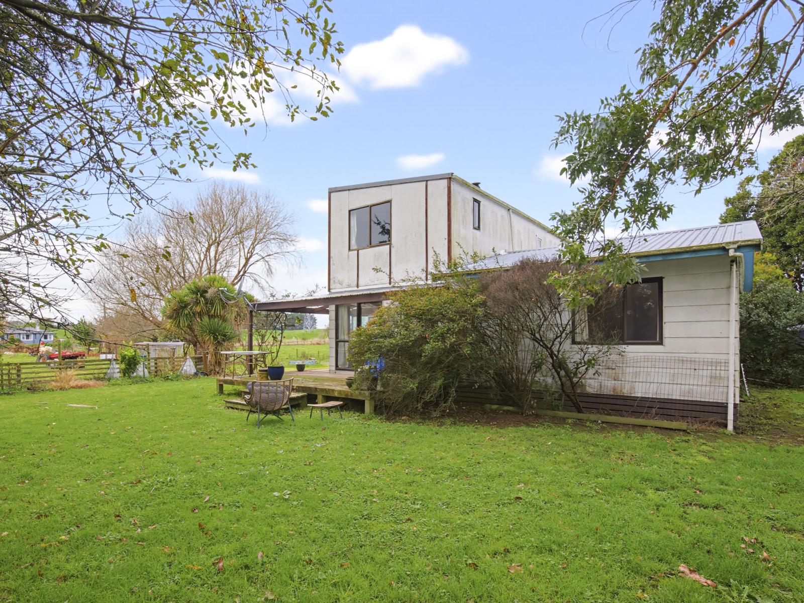 583 Hokio Beach Road, Hokio Beach