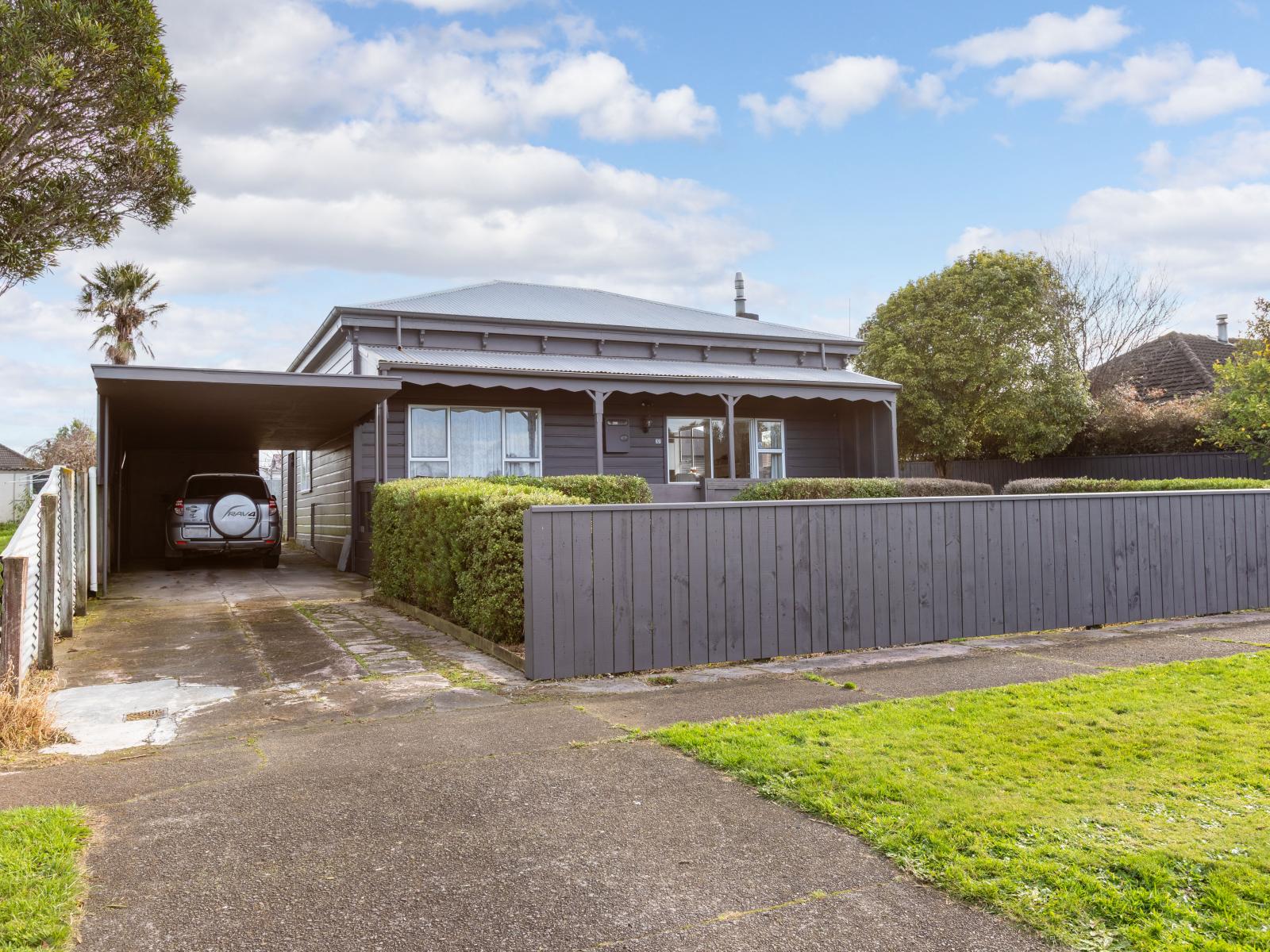 37 Burgoyne Street, Woodville