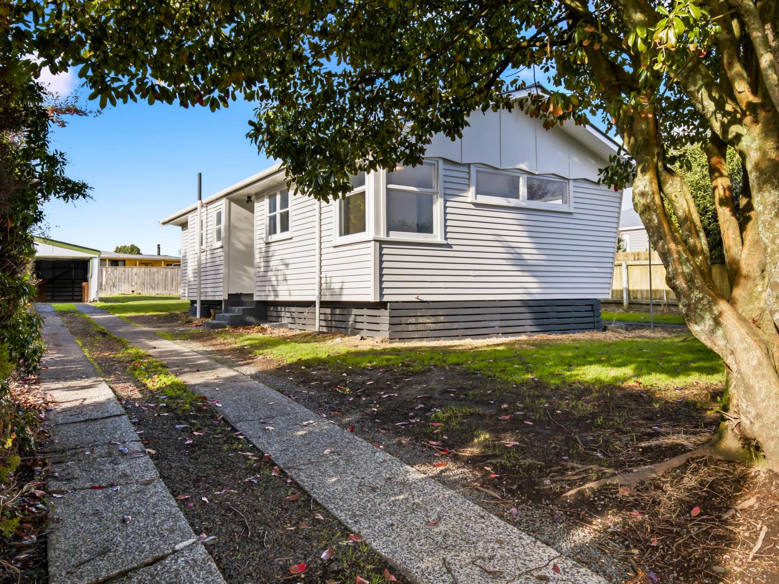 108 Te Rangitautahanga Road, Turangi