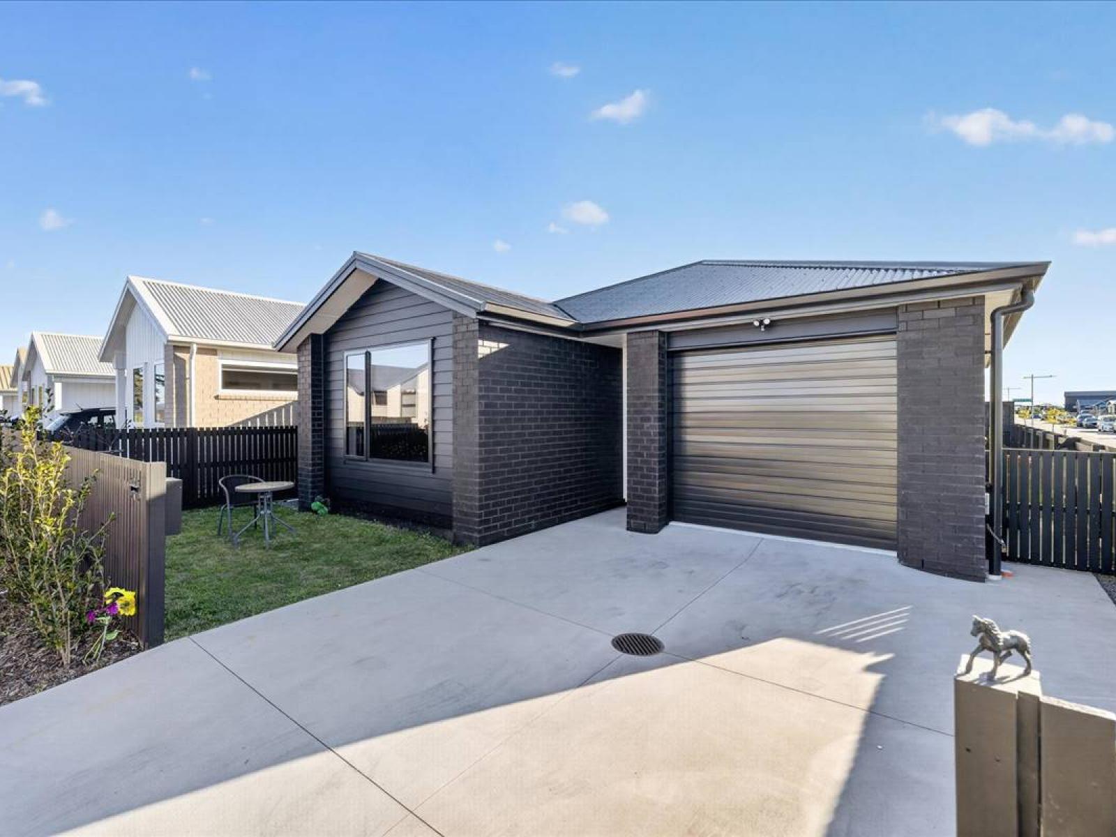 2 Wharangi Lane, Papamoa